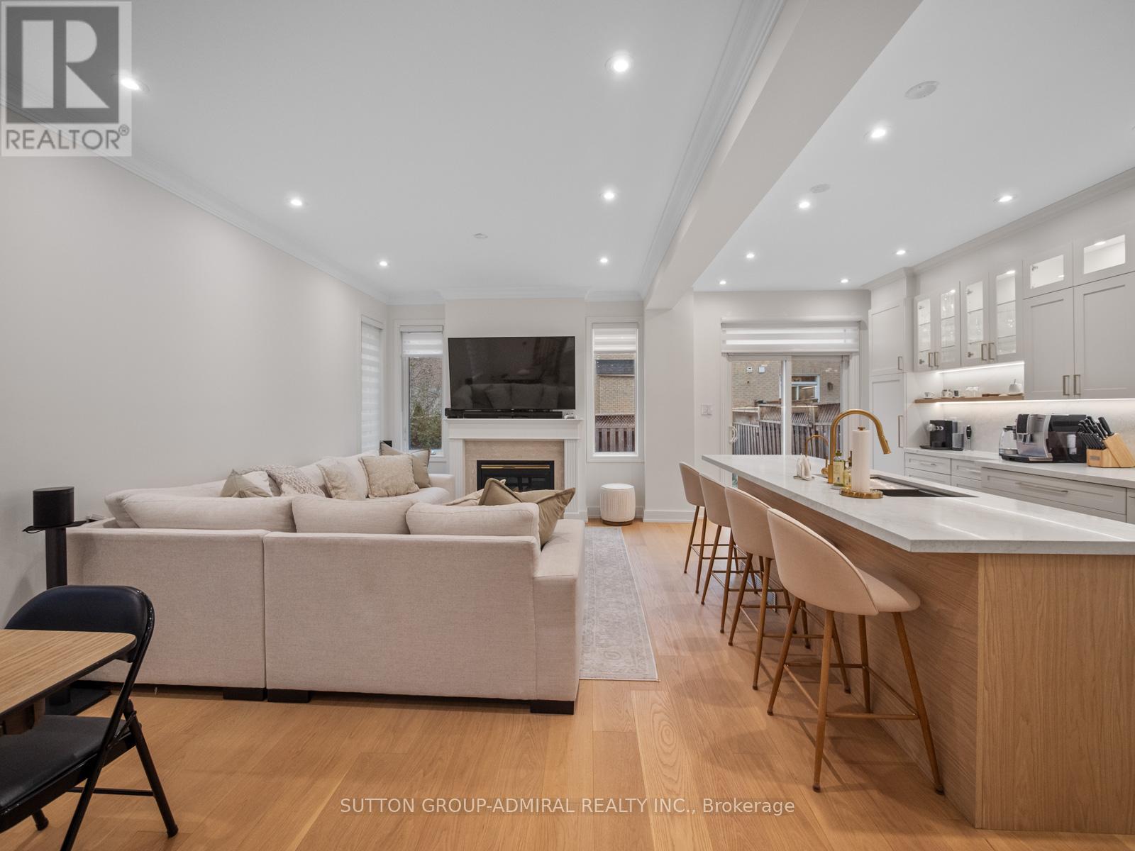 117 Wildberry Crescent, Vaughan, Ontario  L4H 2C4 - Photo 7 - N12545682