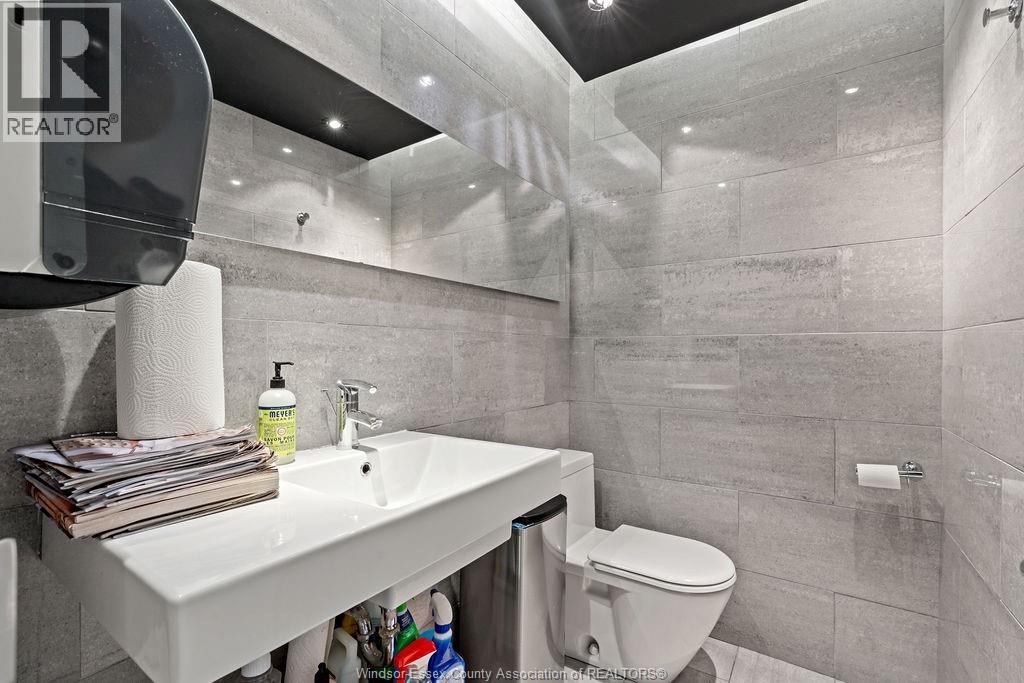 1570 Wyandotte East, Windsor, Ontario N9A 3L3 - Photo 24 - 25028843