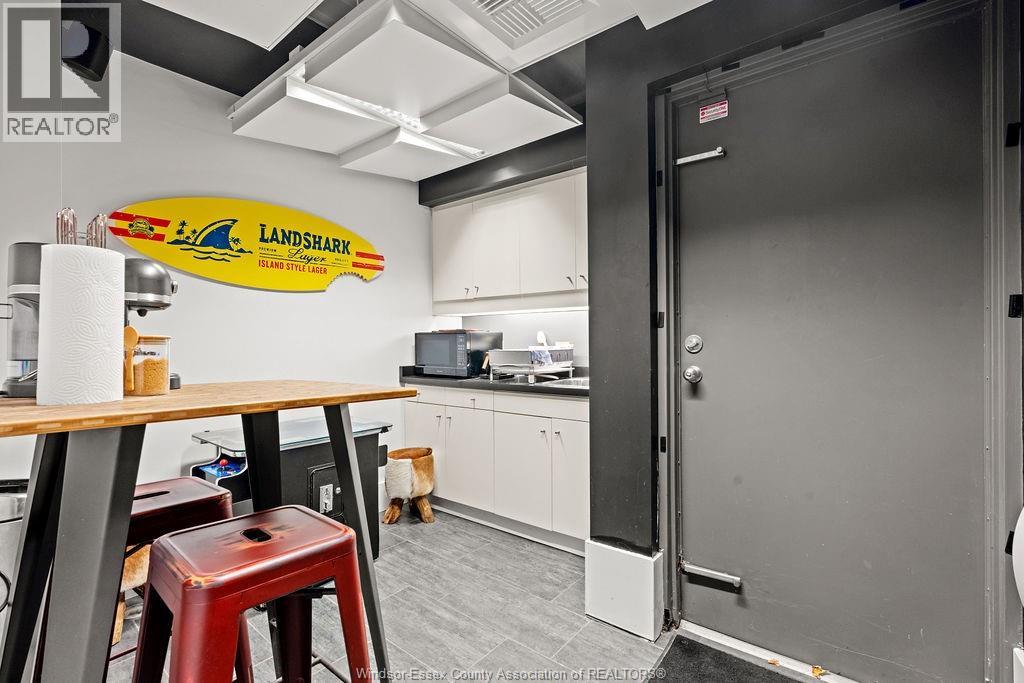 1570 Wyandotte East, Windsor, Ontario N9A 3L3 - Photo 28 - 25028843