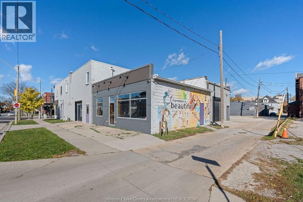 1519 Wyandotte, Windsor, Ontario N9A 3L3 - Photo 4 - 25028842