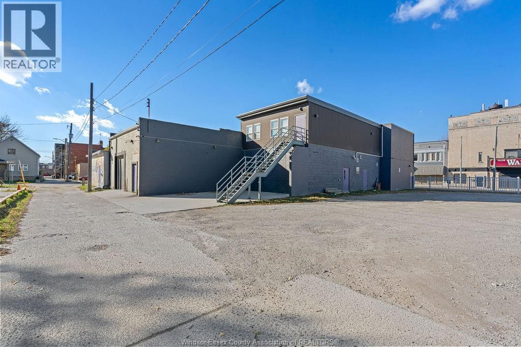 1519 Wyandotte, Windsor, Ontario N9A 3L3 - Photo 5 - 25028842