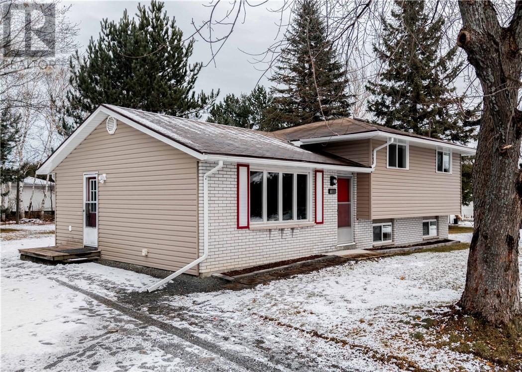 1080 Ronald Court, Hanmer, Ontario  P3P 1S2 - Photo 3 - 2125647