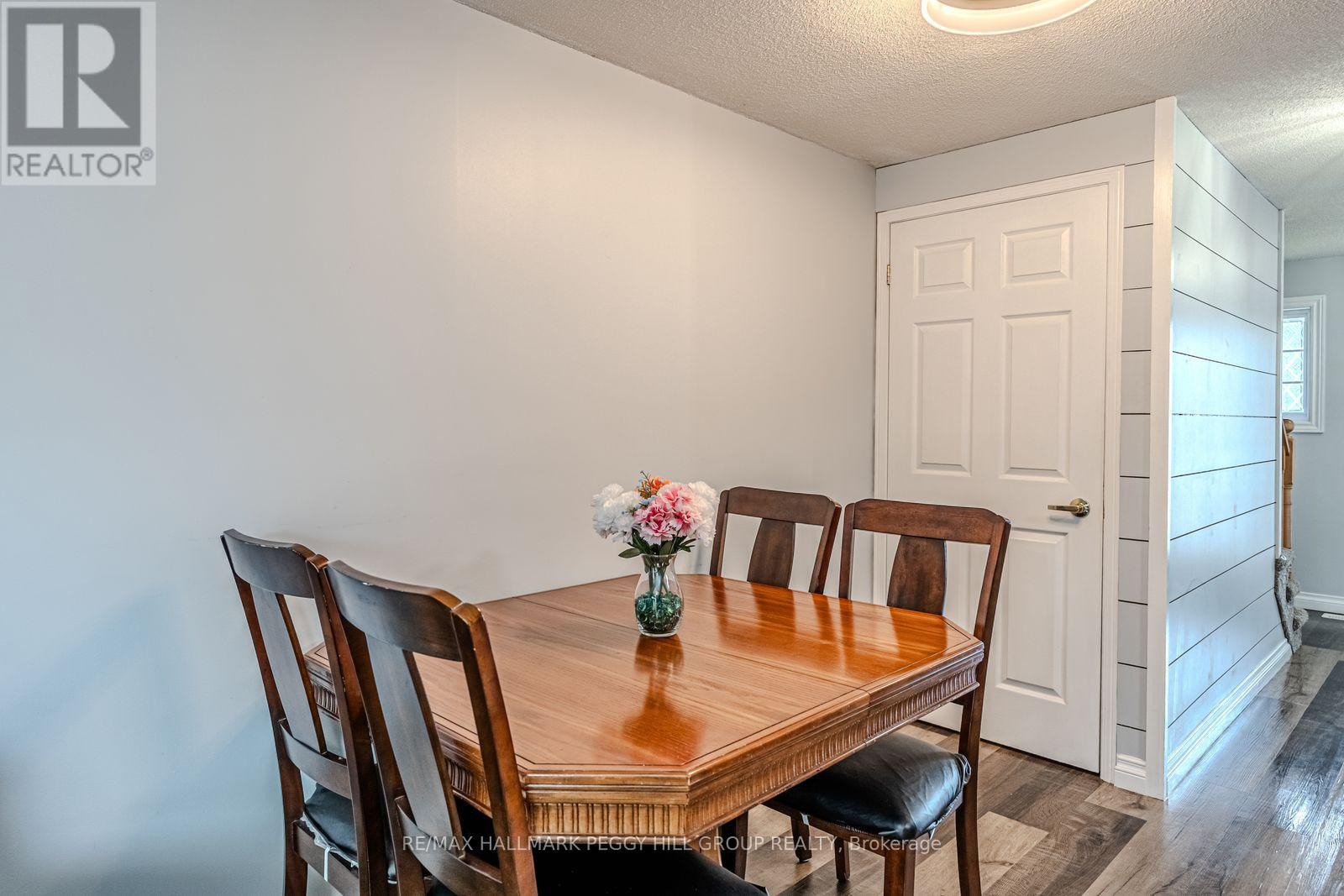 193 Nathan Crescent, Barrie, Ontario  L4N 0S4 - Photo 5 - S12545650