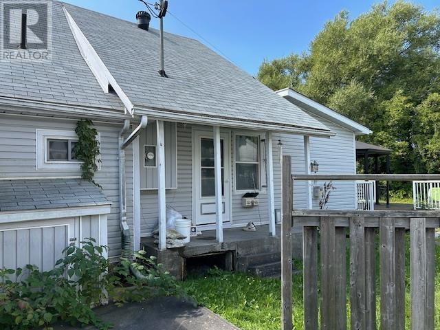 53 Huron Ave, Blind River, Ontario  P0R 1B0 - Photo 4 - SM252546