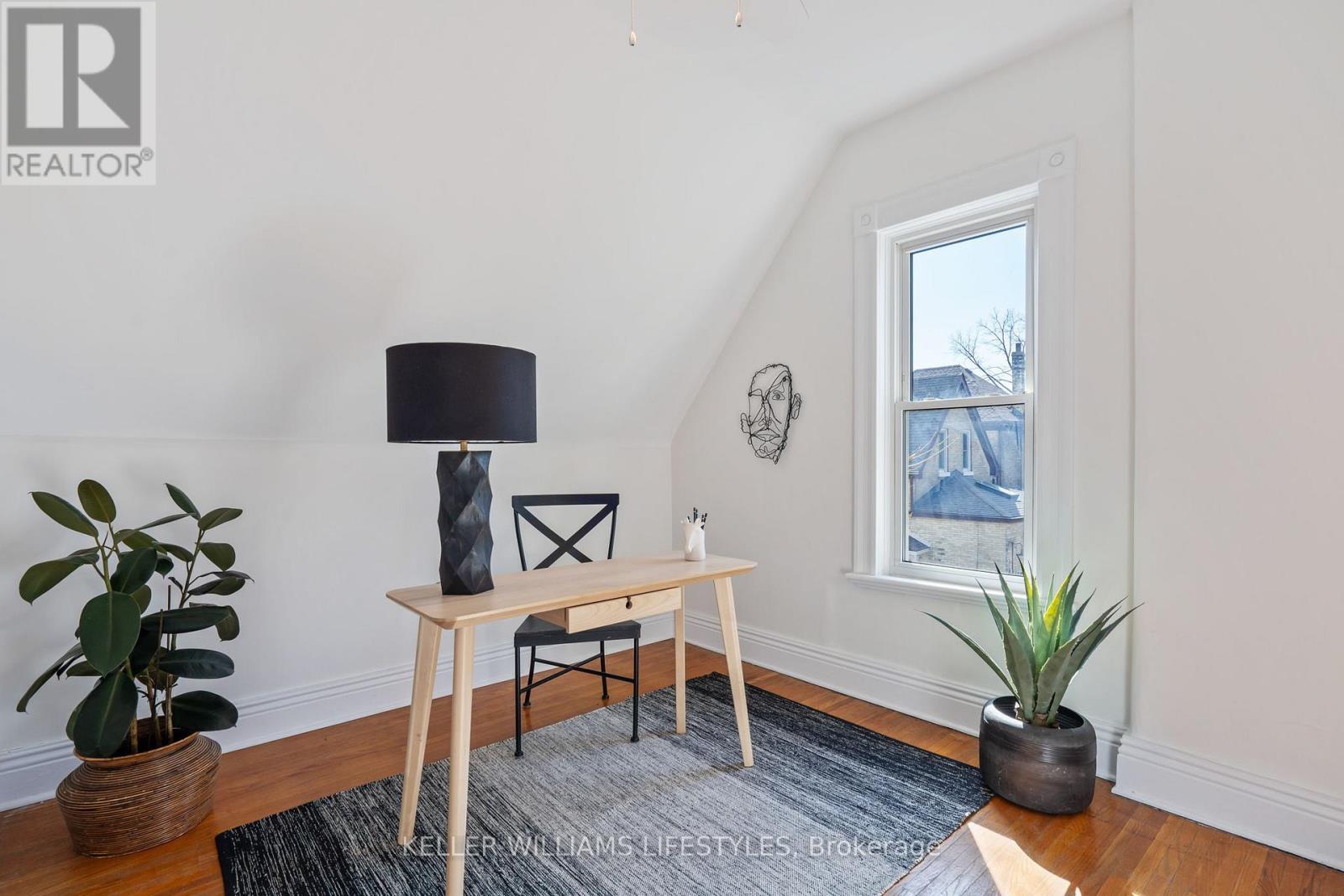 Photo 26 of 37 for 951 Lorne Avenue