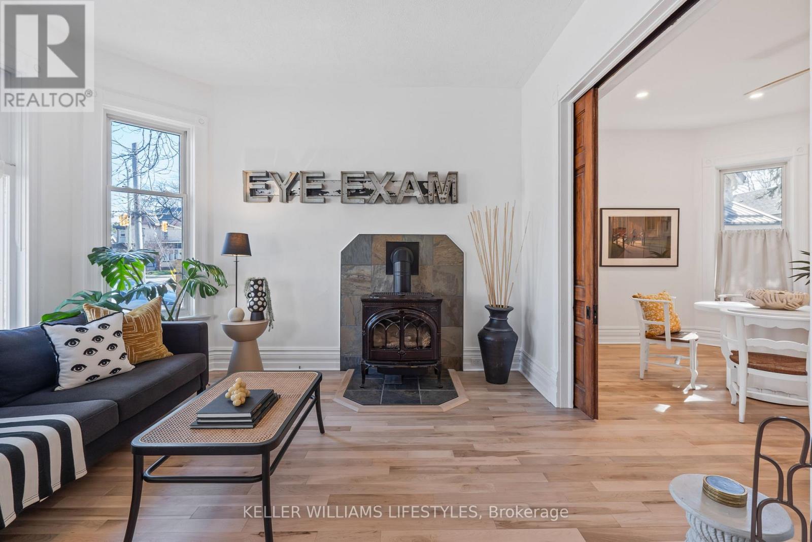 Photo 6 of 37 for 951 Lorne Avenue