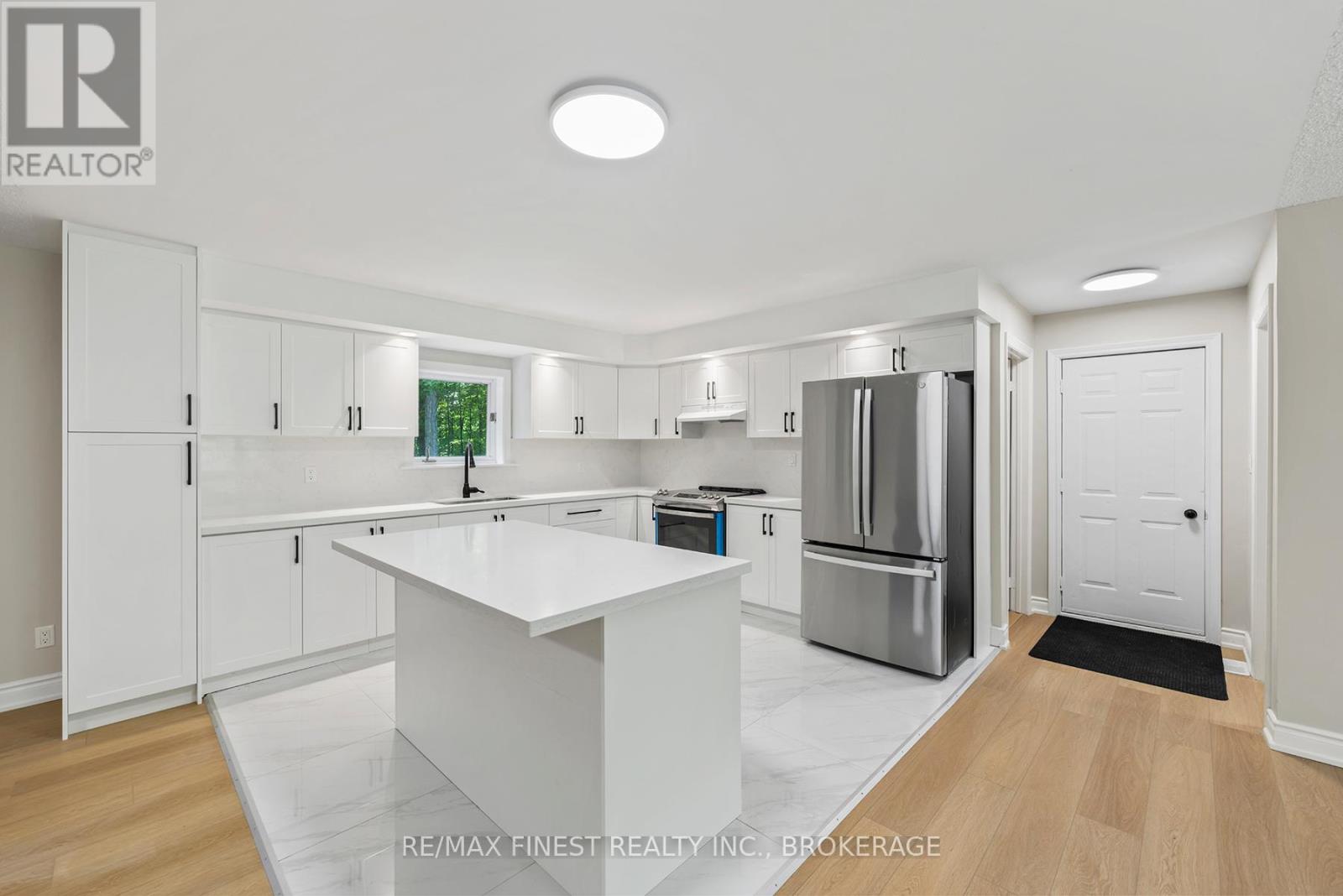 918 Fry Road, Prince Edward County, Ontario K0K 2T0 - Photo 15 - X12545798