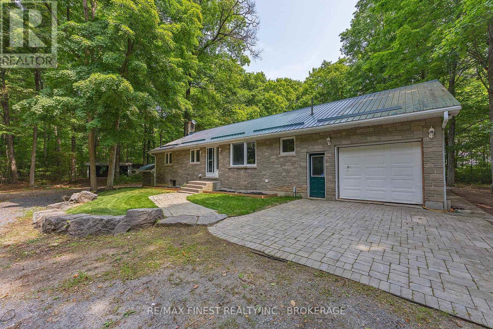 918 Fry Road, Prince Edward County, Ontario K0K 2T0 - Photo 2 - X12545798