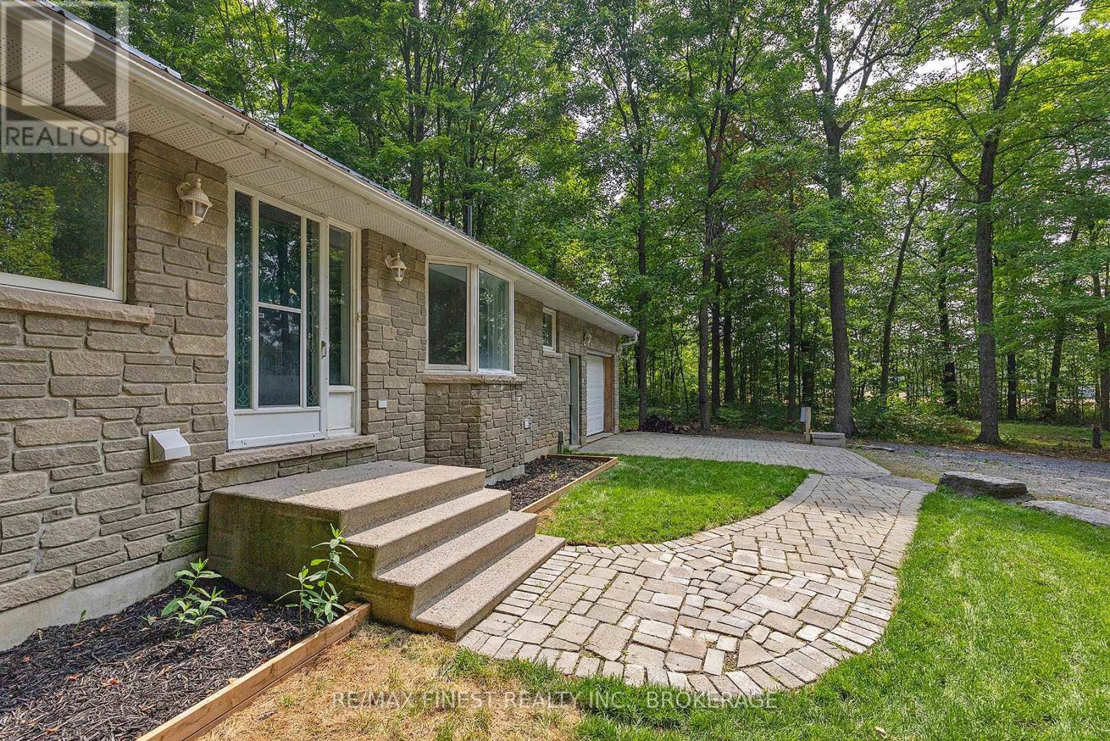 918 Fry Road, Prince Edward County, Ontario K0K 2T0 - Photo 3 - X12545798