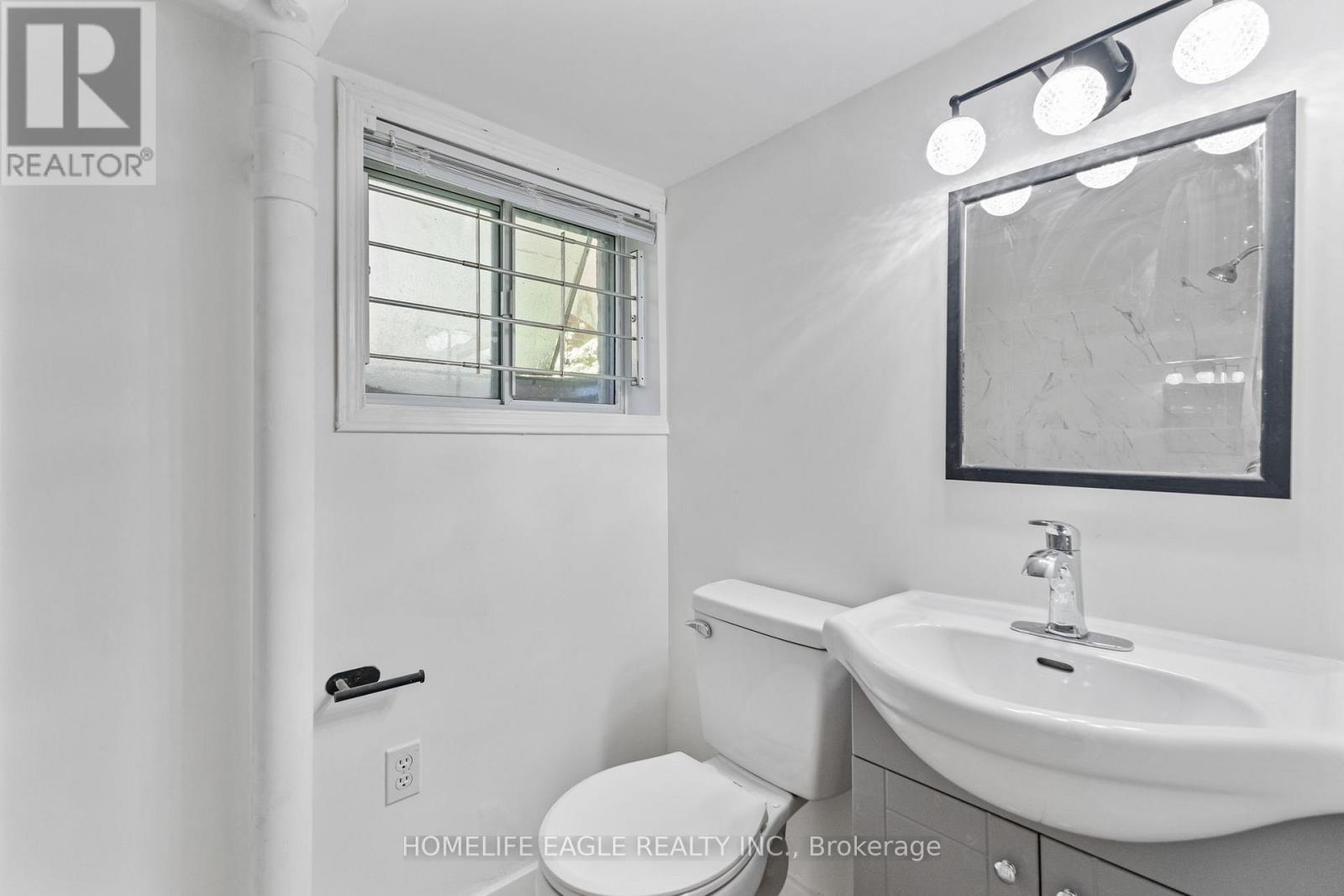 46 Athol Avenue, Toronto, Ontario  M8Z 2A4 - Photo 23 - W12545542