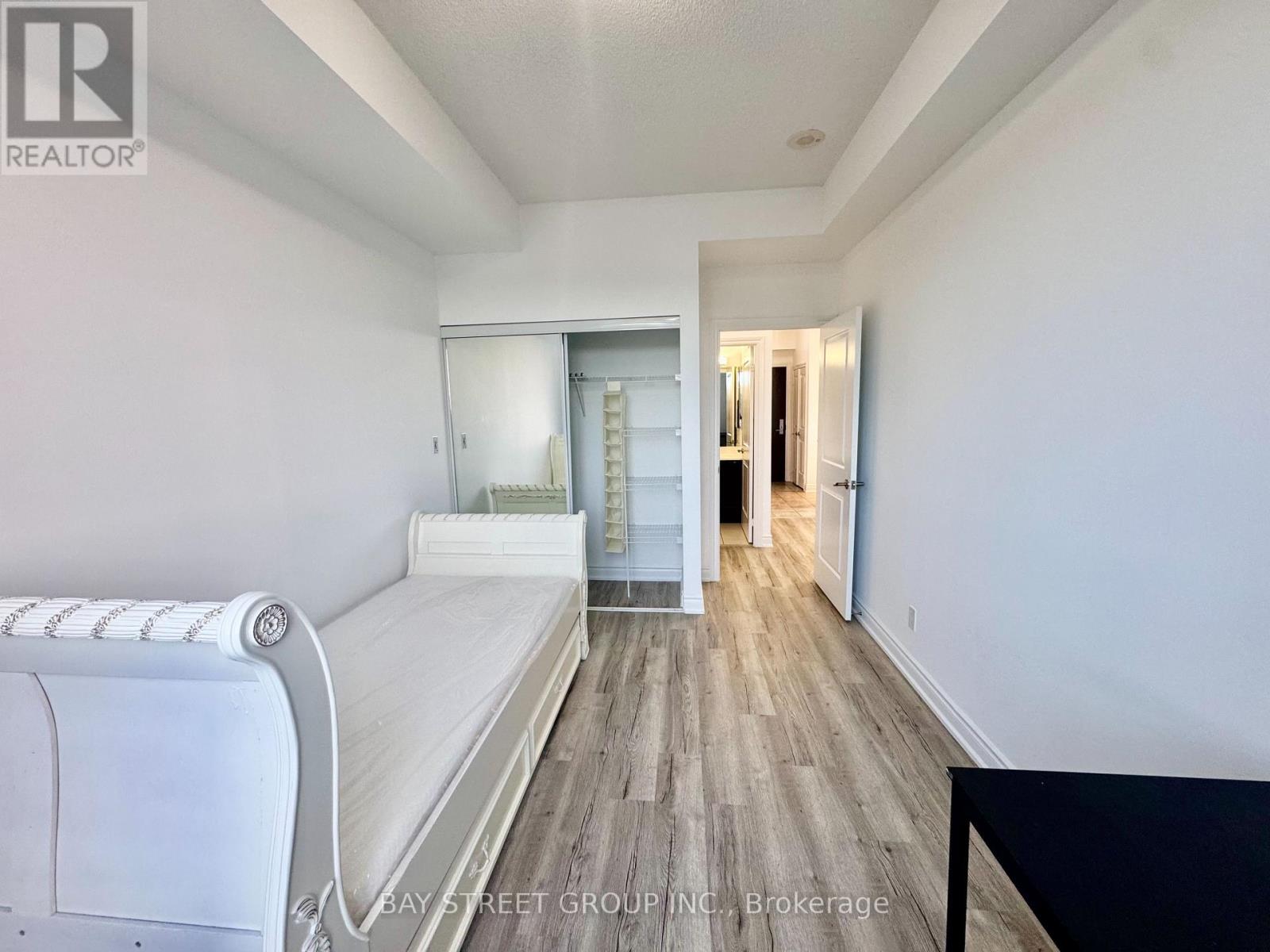 507 - 25 Earlington Avenue, Toronto, Ontario  M8X 3A3 - Photo 13 - W12545554