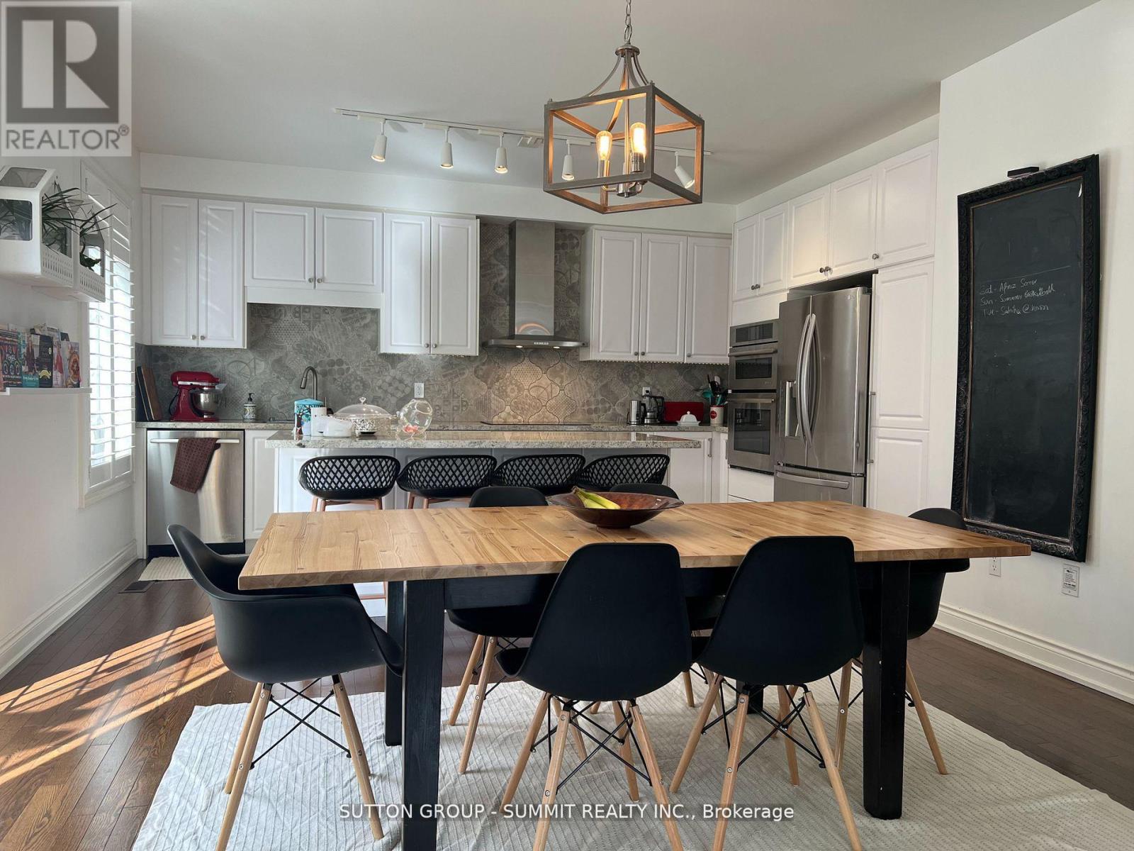 5456 Oscar Peterson Boulevard, Mississauga, Ontario  L5M 0W2 - Photo 7 - W12545562