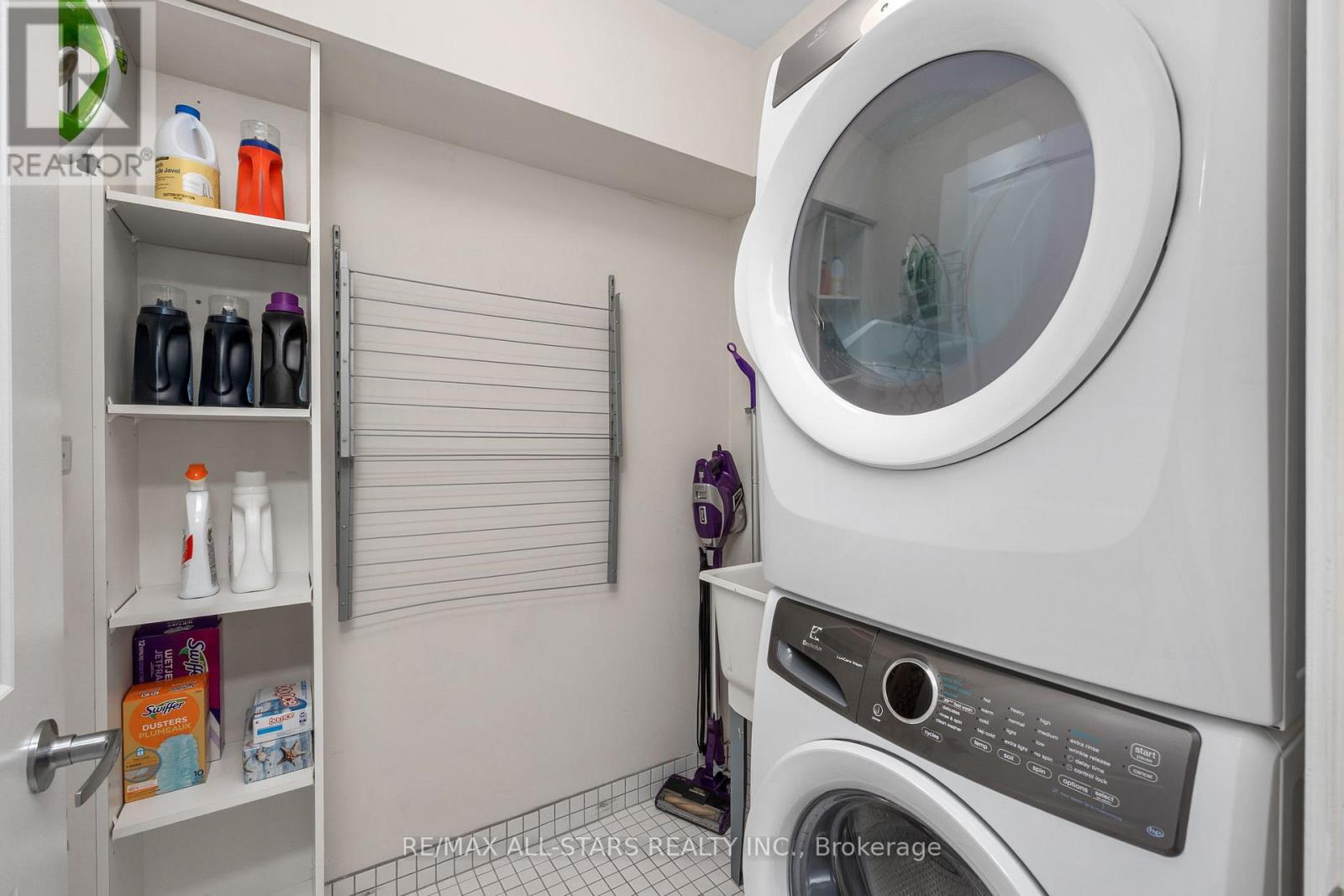 114 Six Point Road, Toronto, Ontario  M8Z 0A1 - Photo 23 - W12545572