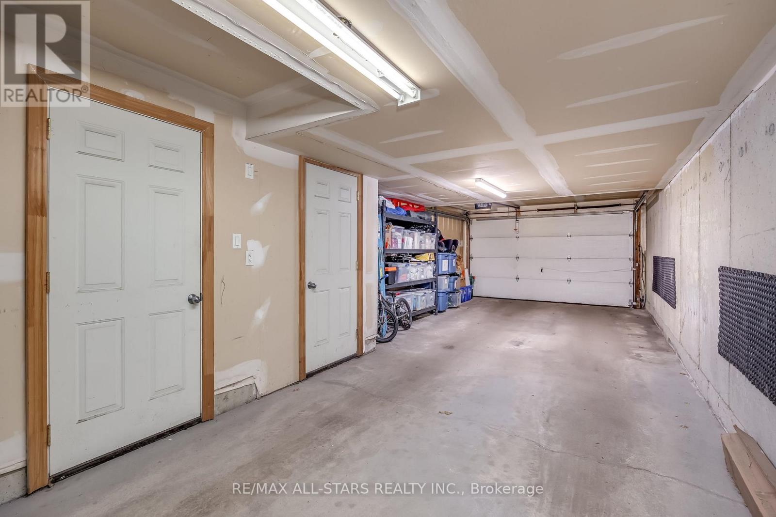 114 Six Point Road, Toronto, Ontario  M8Z 0A1 - Photo 37 - W12545572