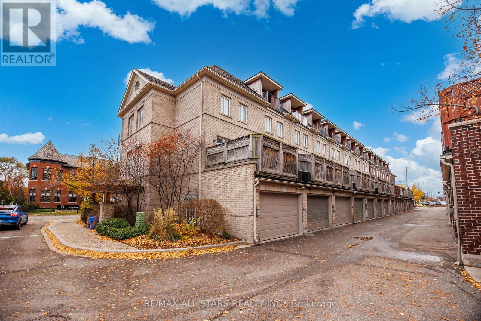 114 Six Point Road, Toronto, Ontario  M8Z 0A1 - Photo 38 - W12545572