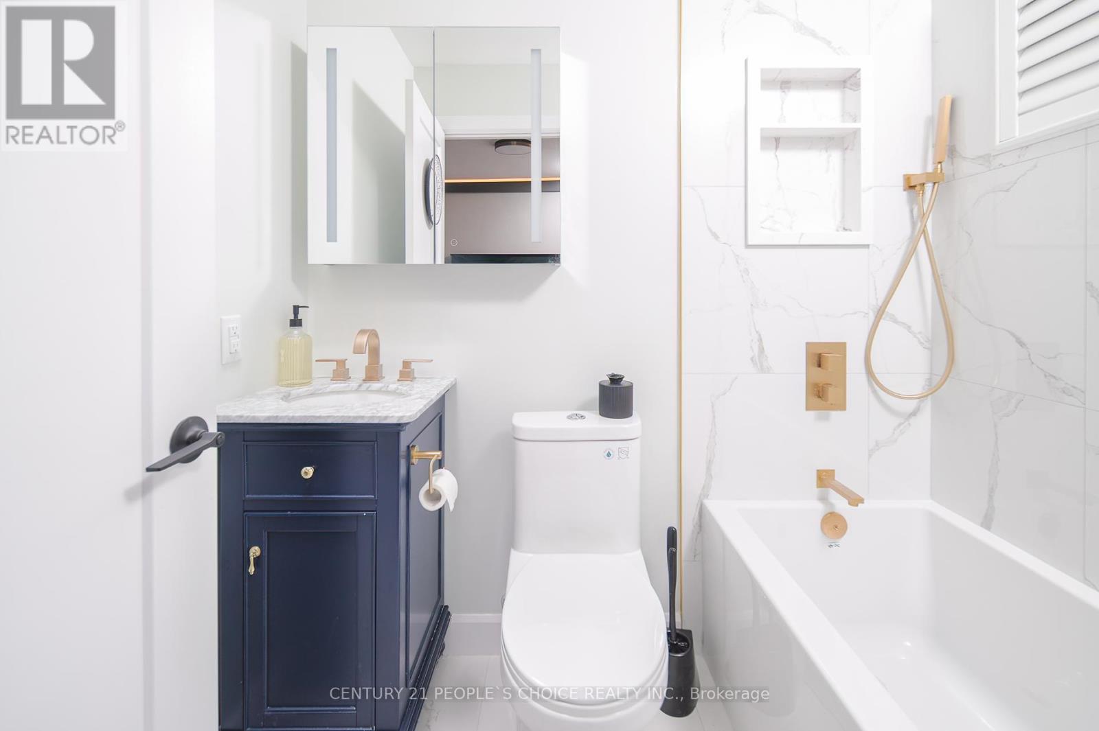 37 Bentworth Avenue, Toronto, Ontario  M6A 1P1 - Photo 14 - W12545590