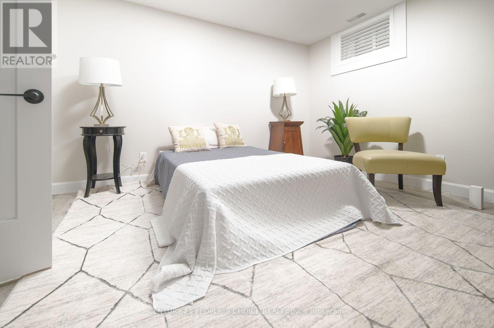 37 Bentworth Avenue, Toronto, Ontario  M6A 1P1 - Photo 27 - W12545590