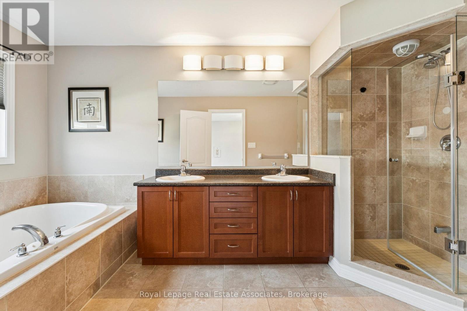 12 Diamond Leaf Lane, Halton Hills, Ontario  L7G 0G7 - Photo 21 - W12545618