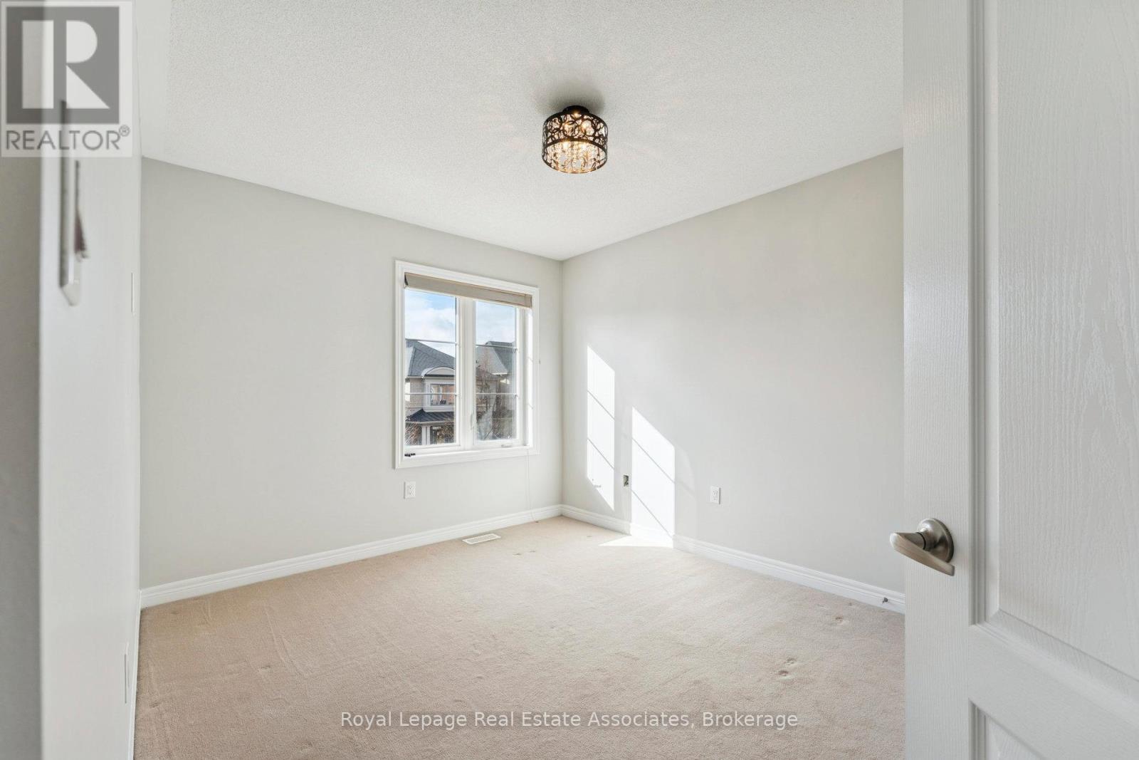 12 Diamond Leaf Lane, Halton Hills, Ontario  L7G 0G7 - Photo 26 - W12545618