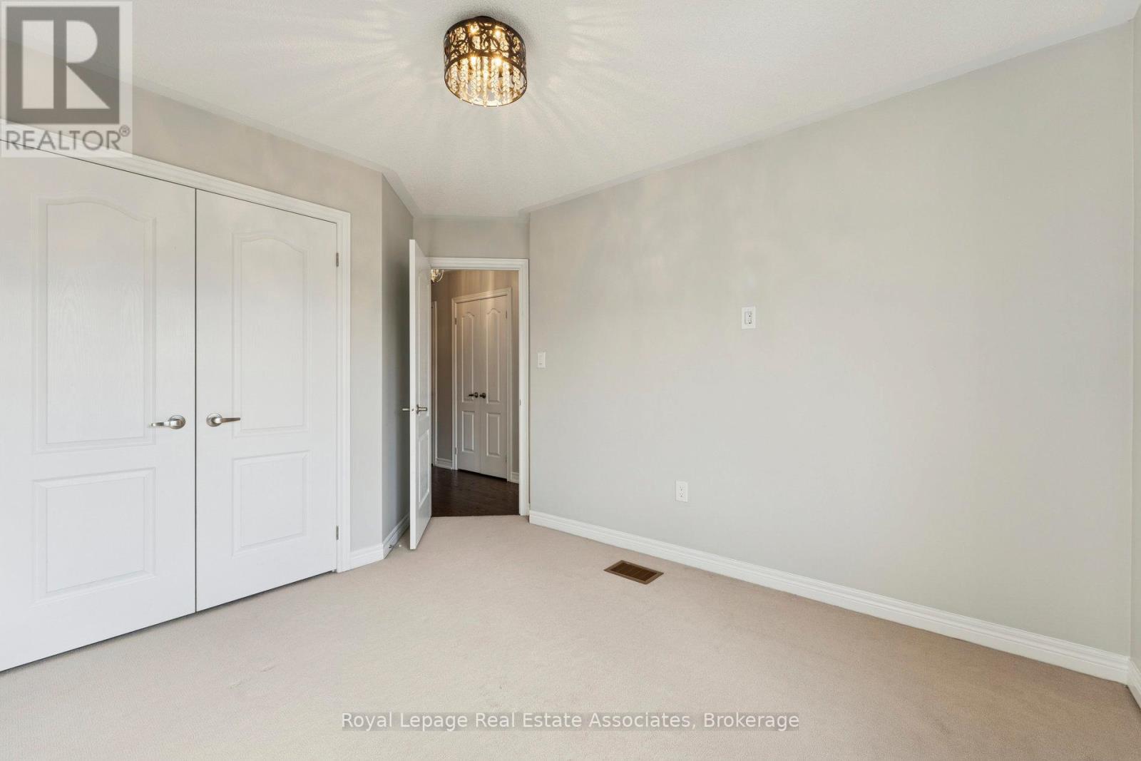 12 Diamond Leaf Lane, Halton Hills, Ontario  L7G 0G7 - Photo 28 - W12545618