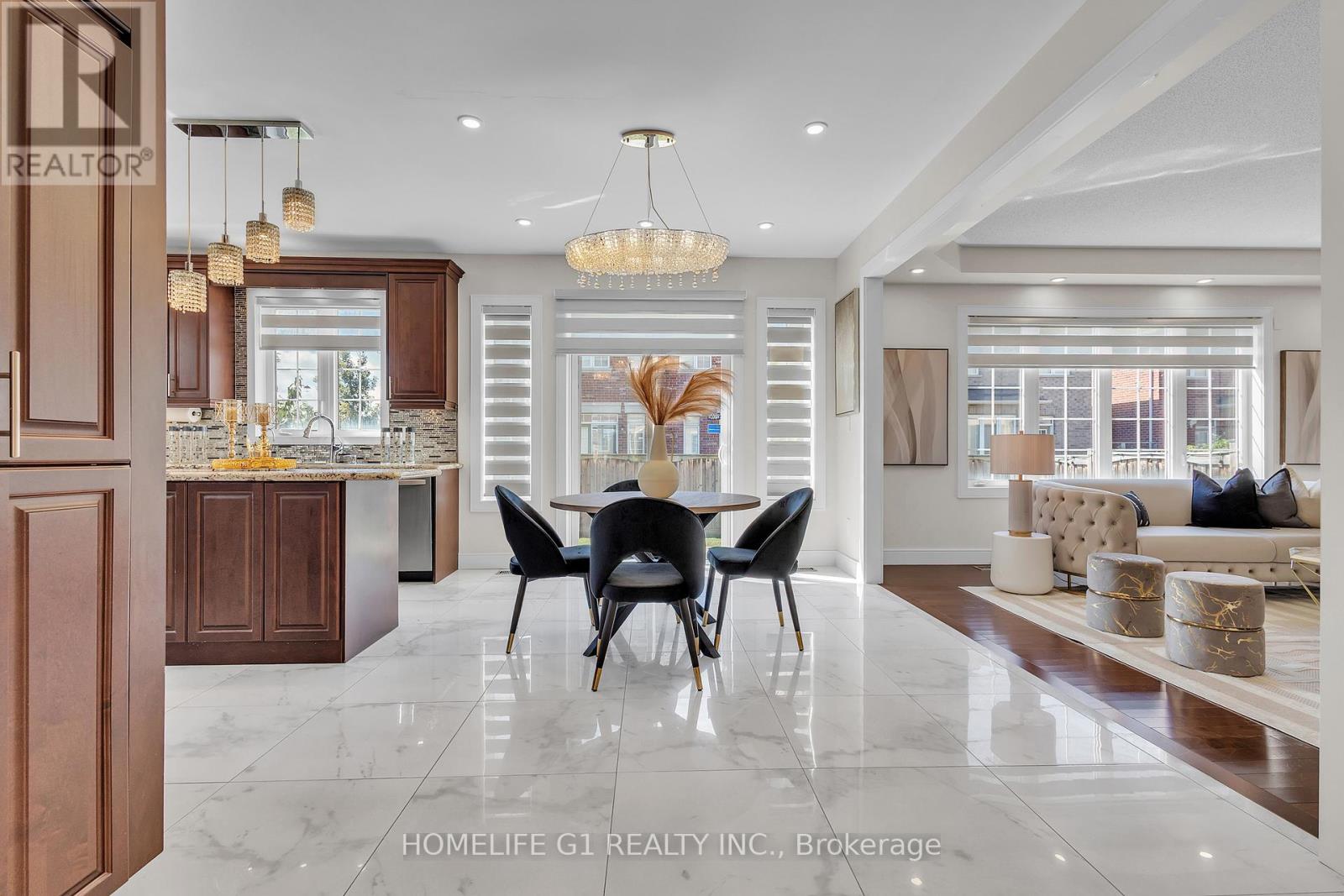 29 Sixteen Mile Drive, Oakville, Ontario L6M 0S8 - Photo 10 - W12545638