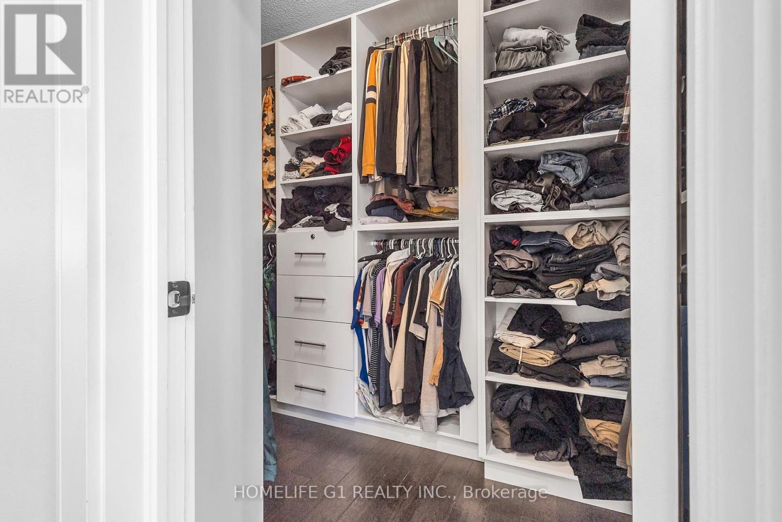 29 Sixteen Mile Drive, Oakville, Ontario L6M 0S8 - Photo 18 - W12545638