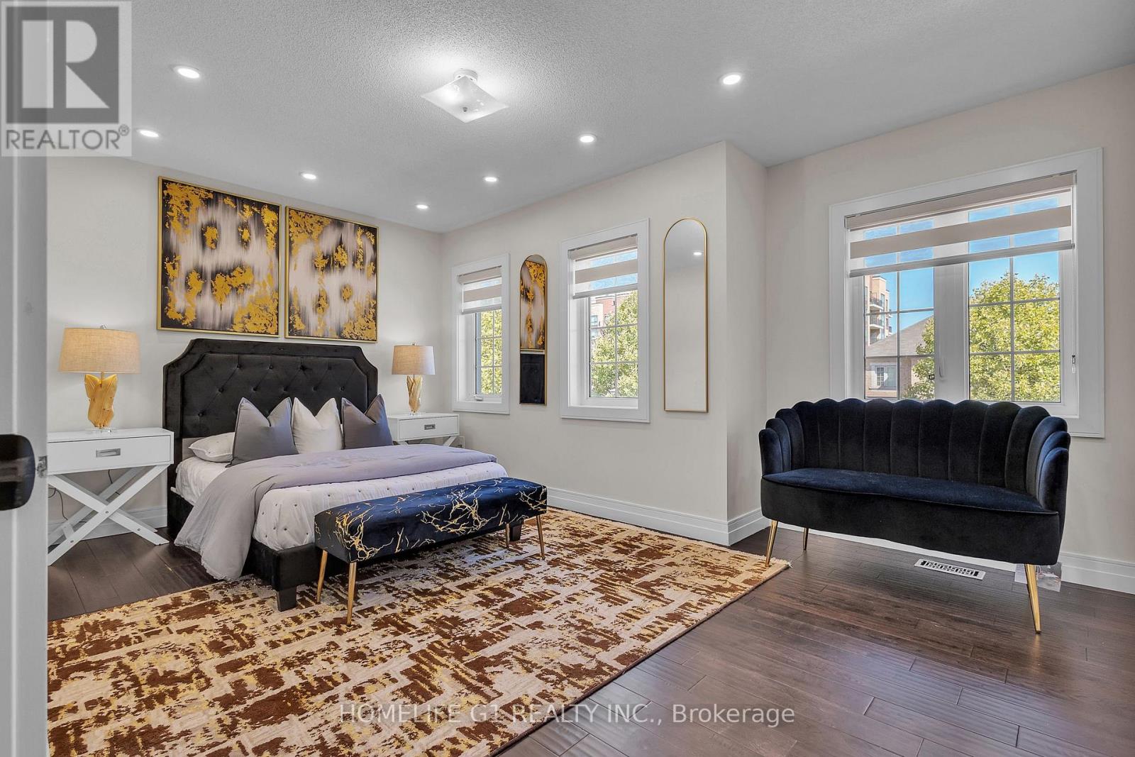 29 Sixteen Mile Drive, Oakville, Ontario L6M 0S8 - Photo 22 - W12545638