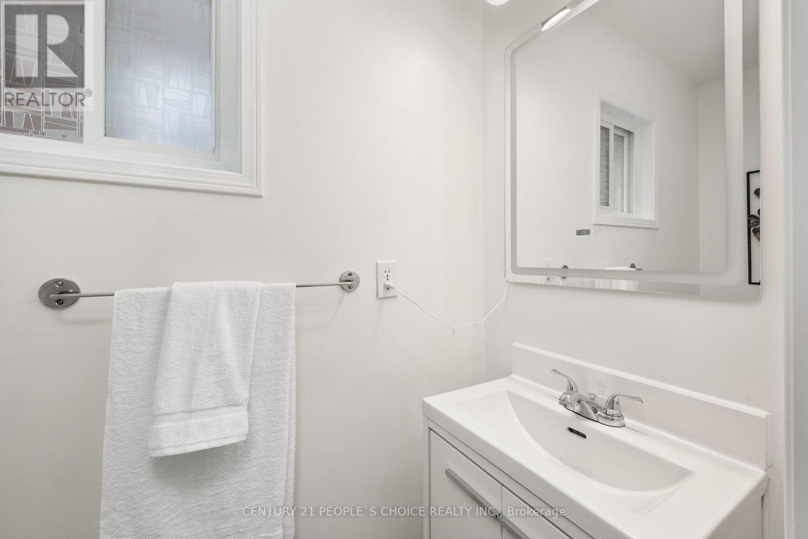 25 Trumpet Valley Boulevard, Brampton, Ontario  L7A 3P4 - Photo 11 - W12545644