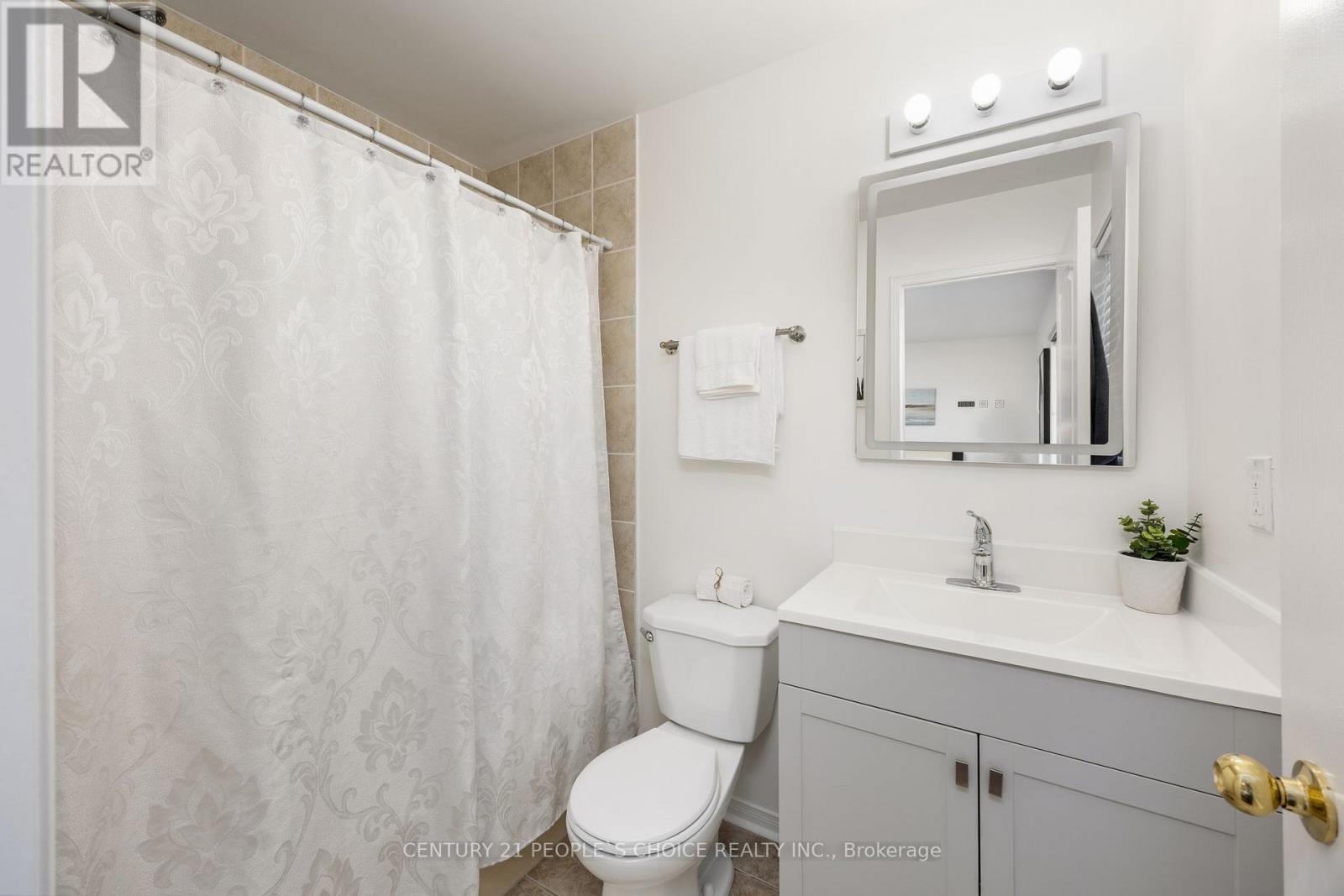 25 Trumpet Valley Boulevard, Brampton, Ontario  L7A 3P4 - Photo 16 - W12545644