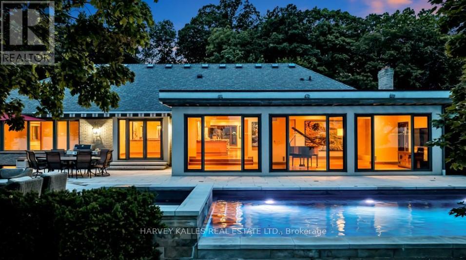 90 Oaklands Park Court, Burlington, Ontario  L7T 4G9 - Photo 16 - W12545674