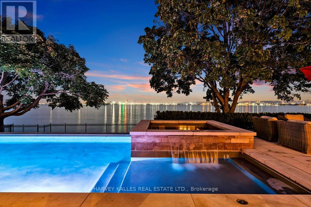 90 Oaklands Park Court, Burlington, Ontario  L7T 4G9 - Photo 19 - W12545674