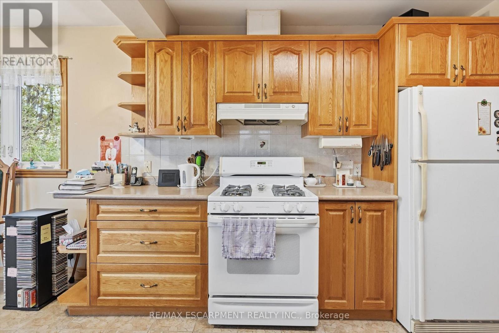 237 Mohawk Road, Oakville, Ontario  L6L 2Z1 - Photo 15 - W12545692