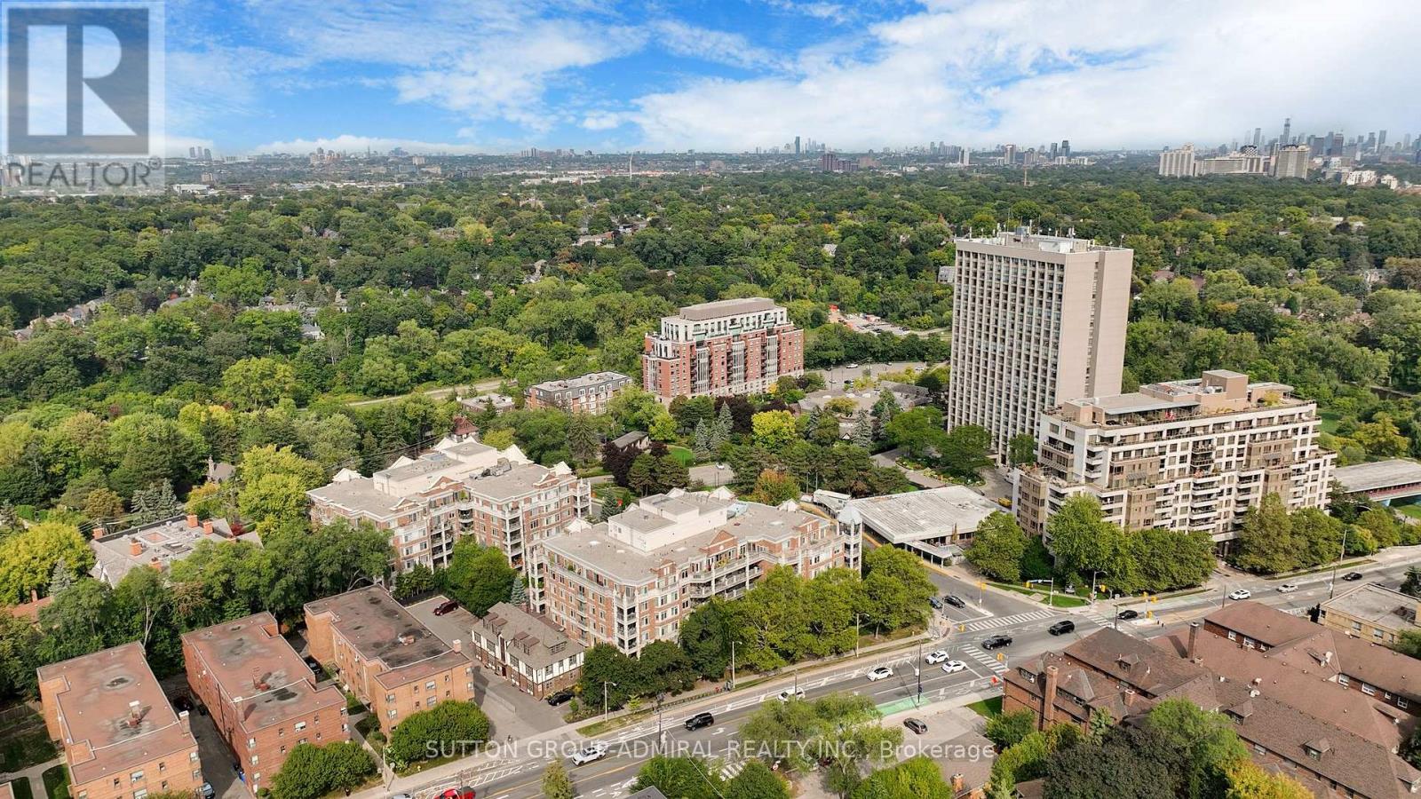 207 - 10 Old Mill Trail, Toronto, Ontario  M8X 2Y9 - Photo 35 - W12545734