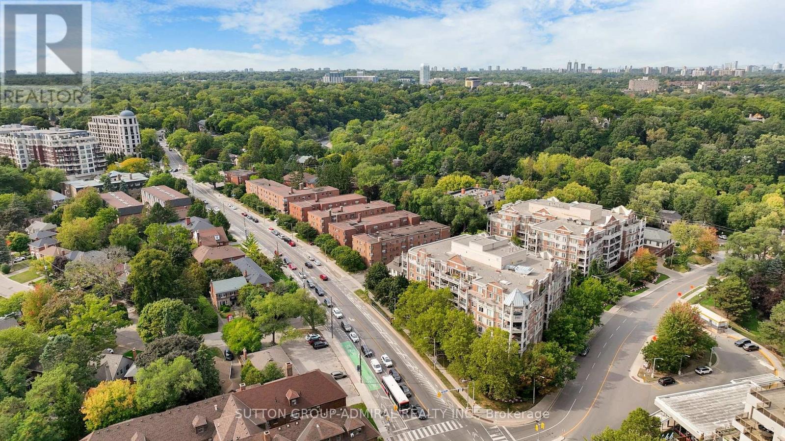 207 - 10 Old Mill Trail, Toronto, Ontario  M8X 2Y9 - Photo 39 - W12545734