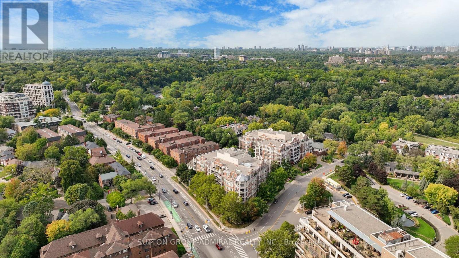 207 - 10 Old Mill Trail, Toronto, Ontario  M8X 2Y9 - Photo 41 - W12545734