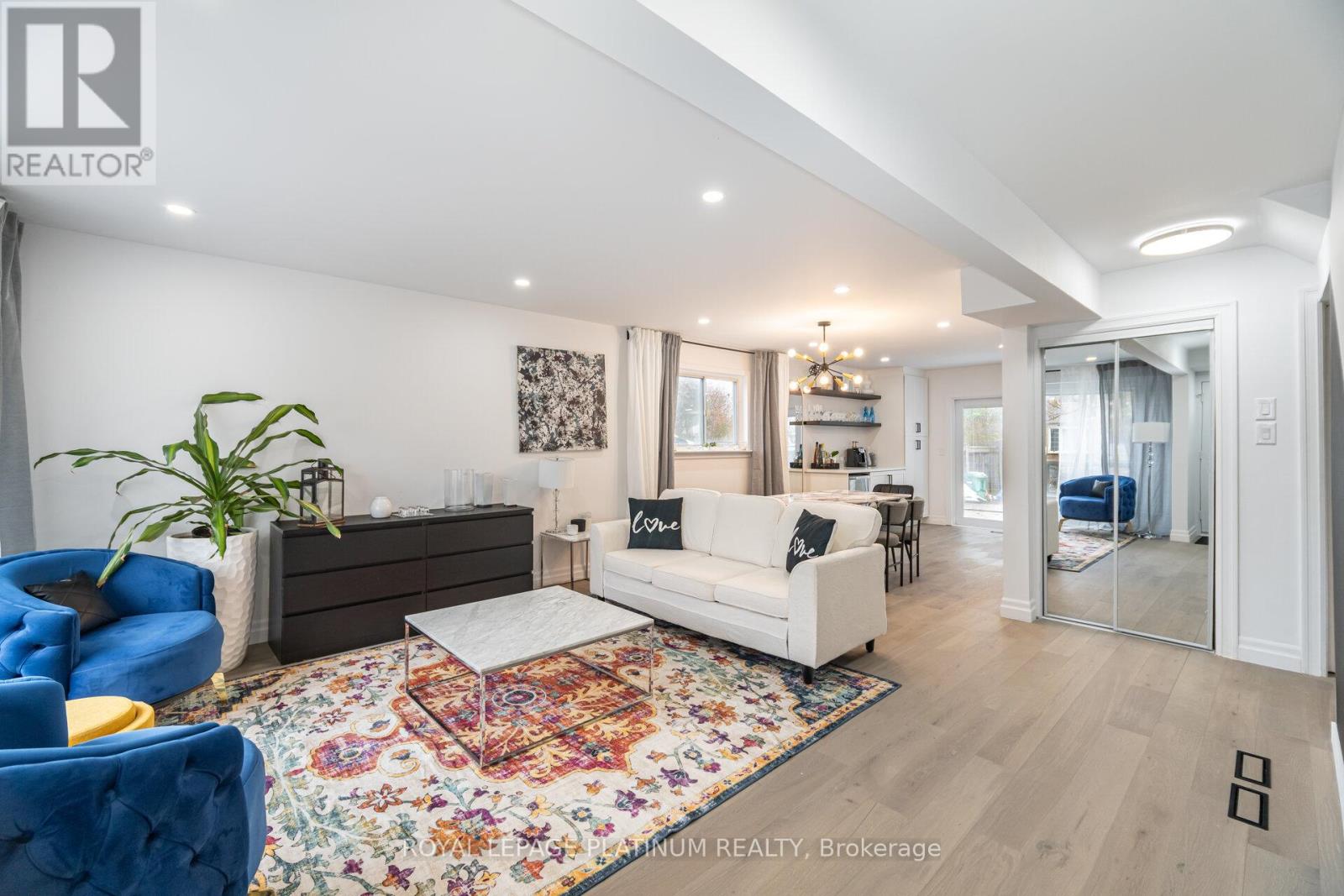 230 Archdekin Drive, Brampton, Ontario  L6V 1Z2 - Photo 5 - W12545766