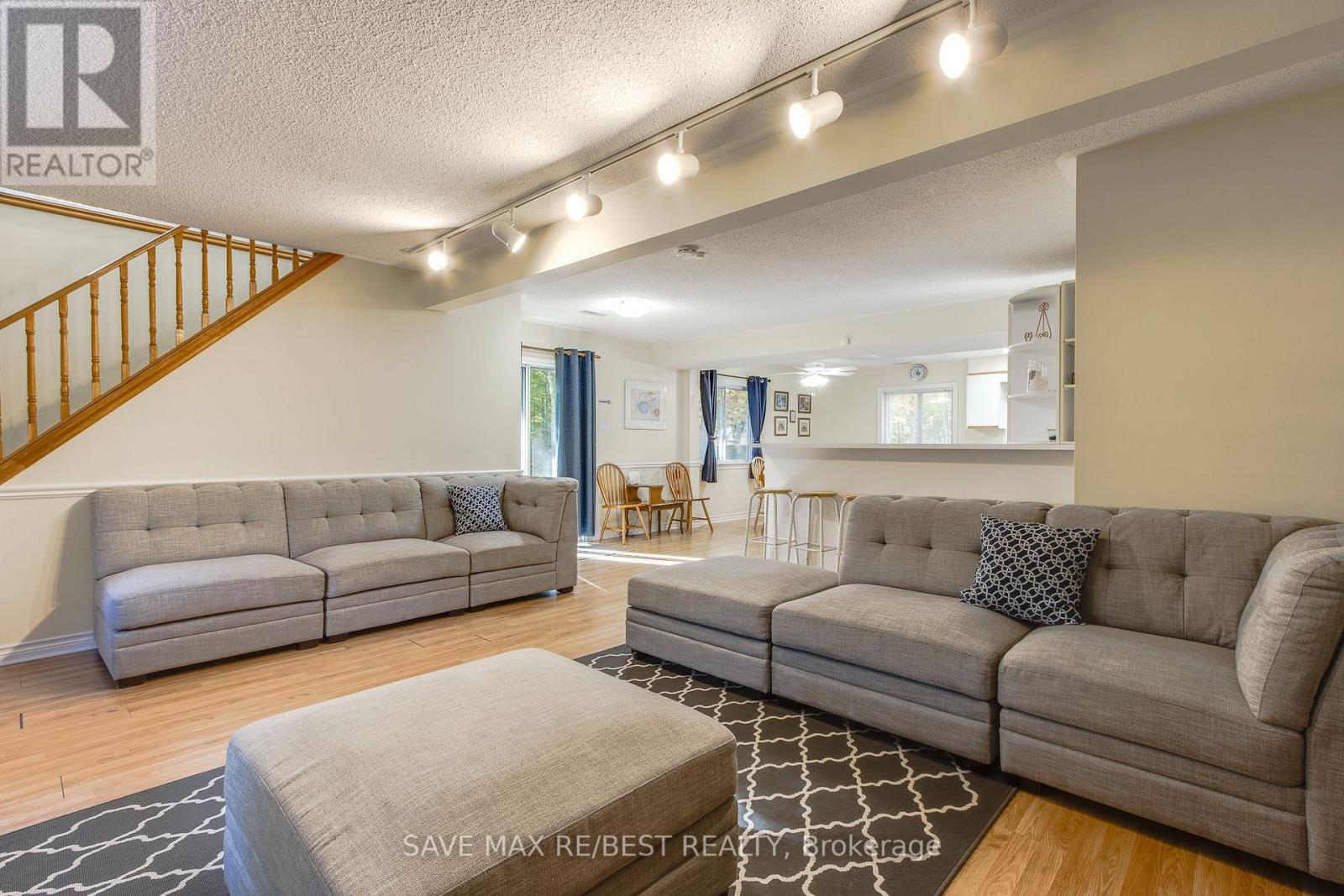 910 Concession Rd 17 W, Penetanguishene, Ontario  L9M 1R3 - Photo 7 - S12538150