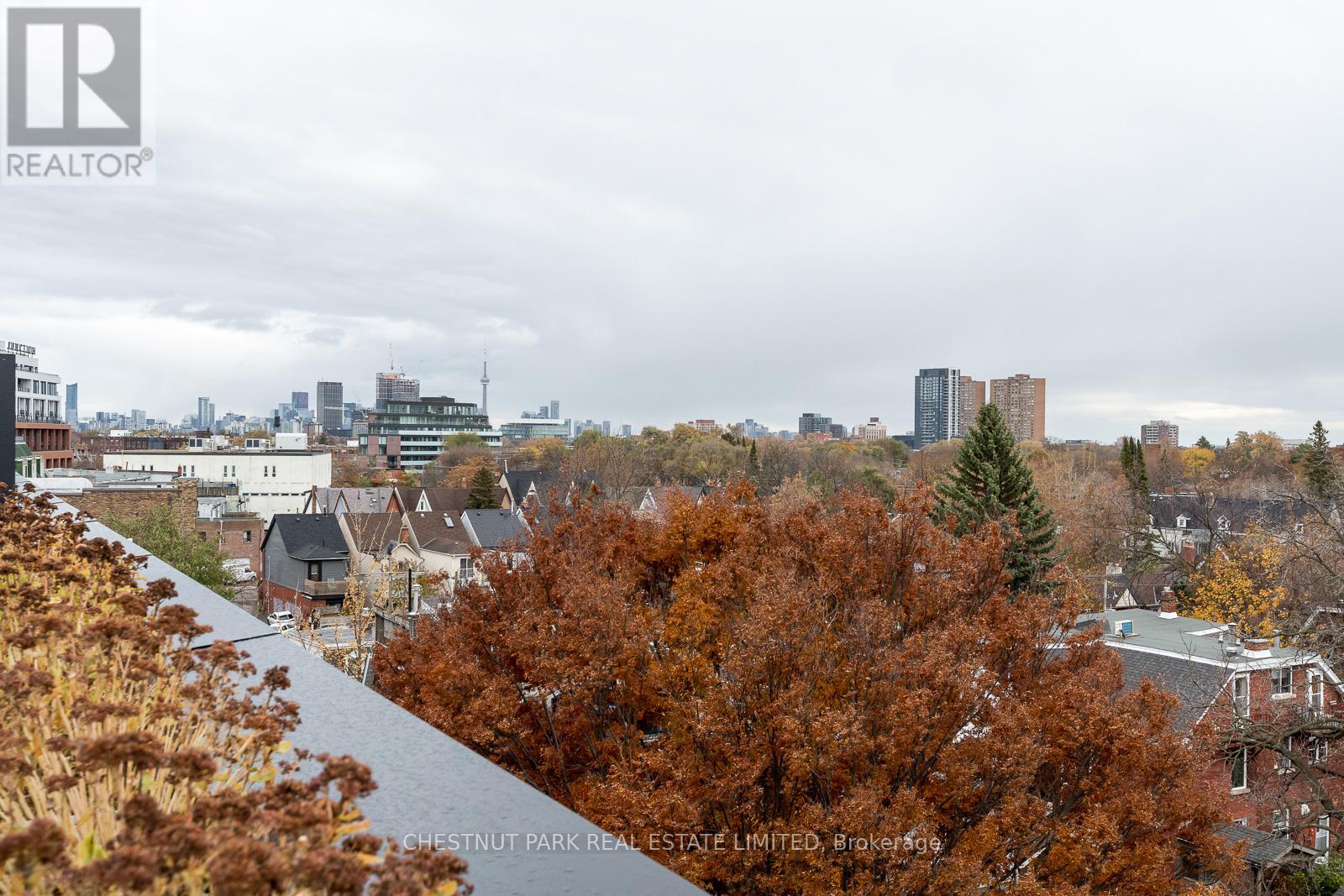 604 - 530 Indian Grove, Toronto, Ontario  M6P 2J2 - Photo 21 - W12545358