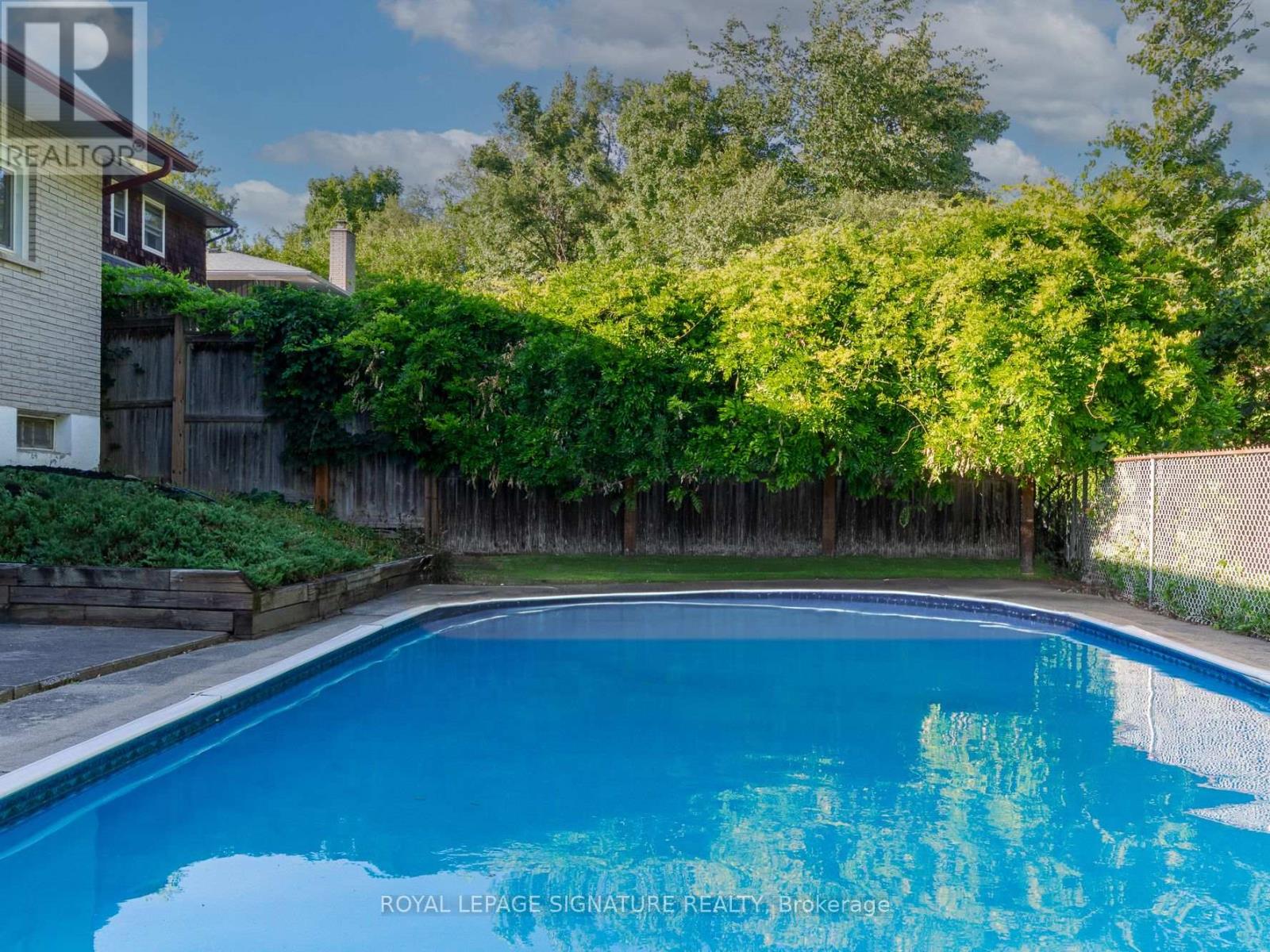 66 Niagara Road, Kitchener, Ontario  N2B 1T2 - Photo 41 - X12435431