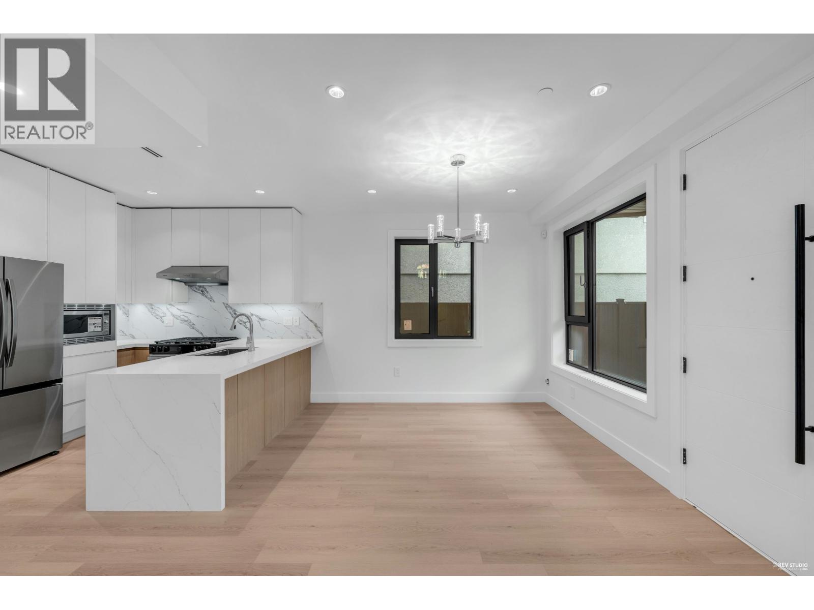 2 262 E 65th Avenue, Vancouver, British Columbia  V5X 2P4 - Photo 8 - R3065510