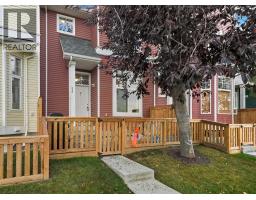 215 Mckenzie Towne Gate SE McKenzie Towne