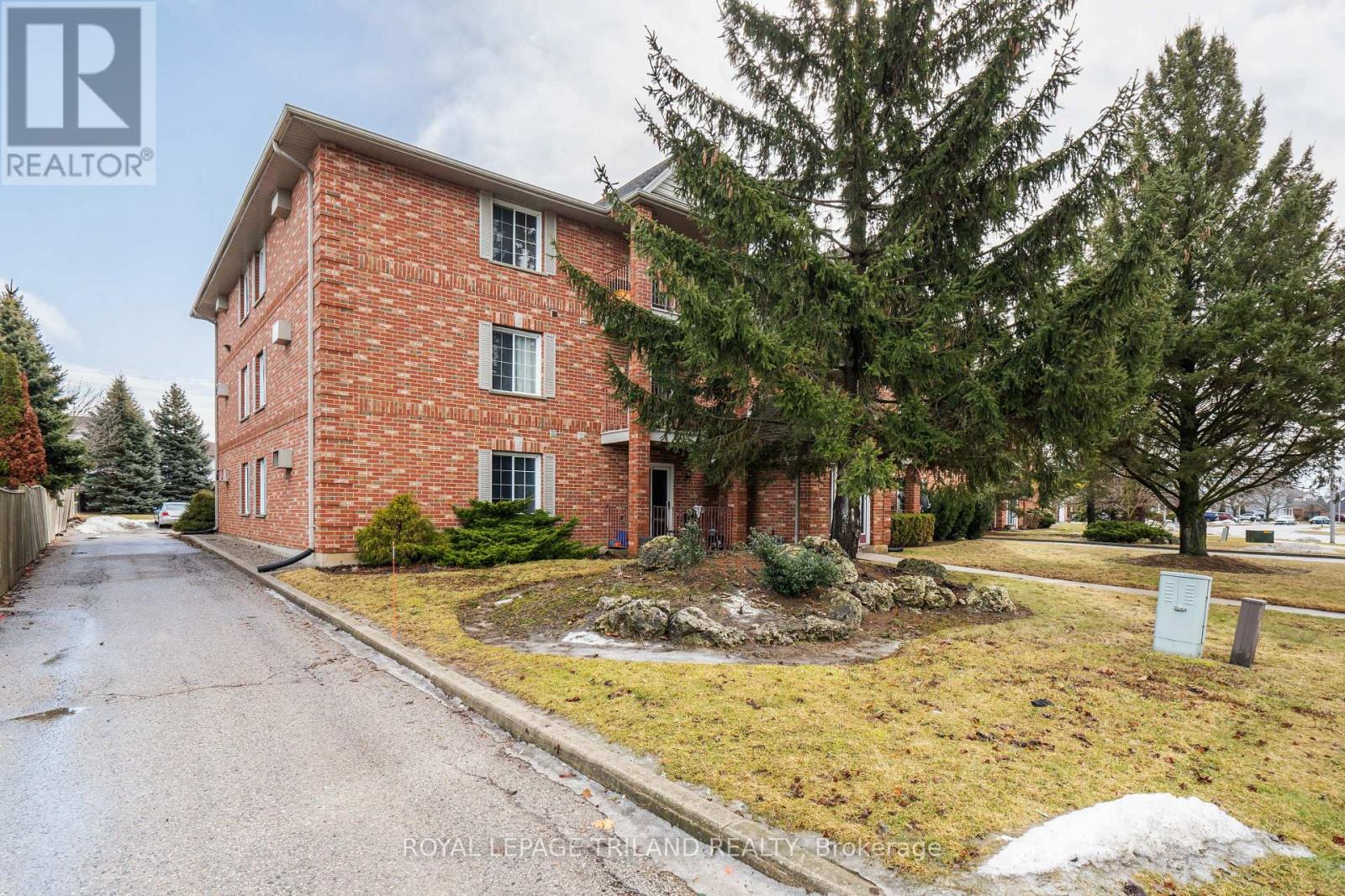 70 Stokes Road, St. Thomas, Ontario N5R 6A9 - Photo 3 - X12545818