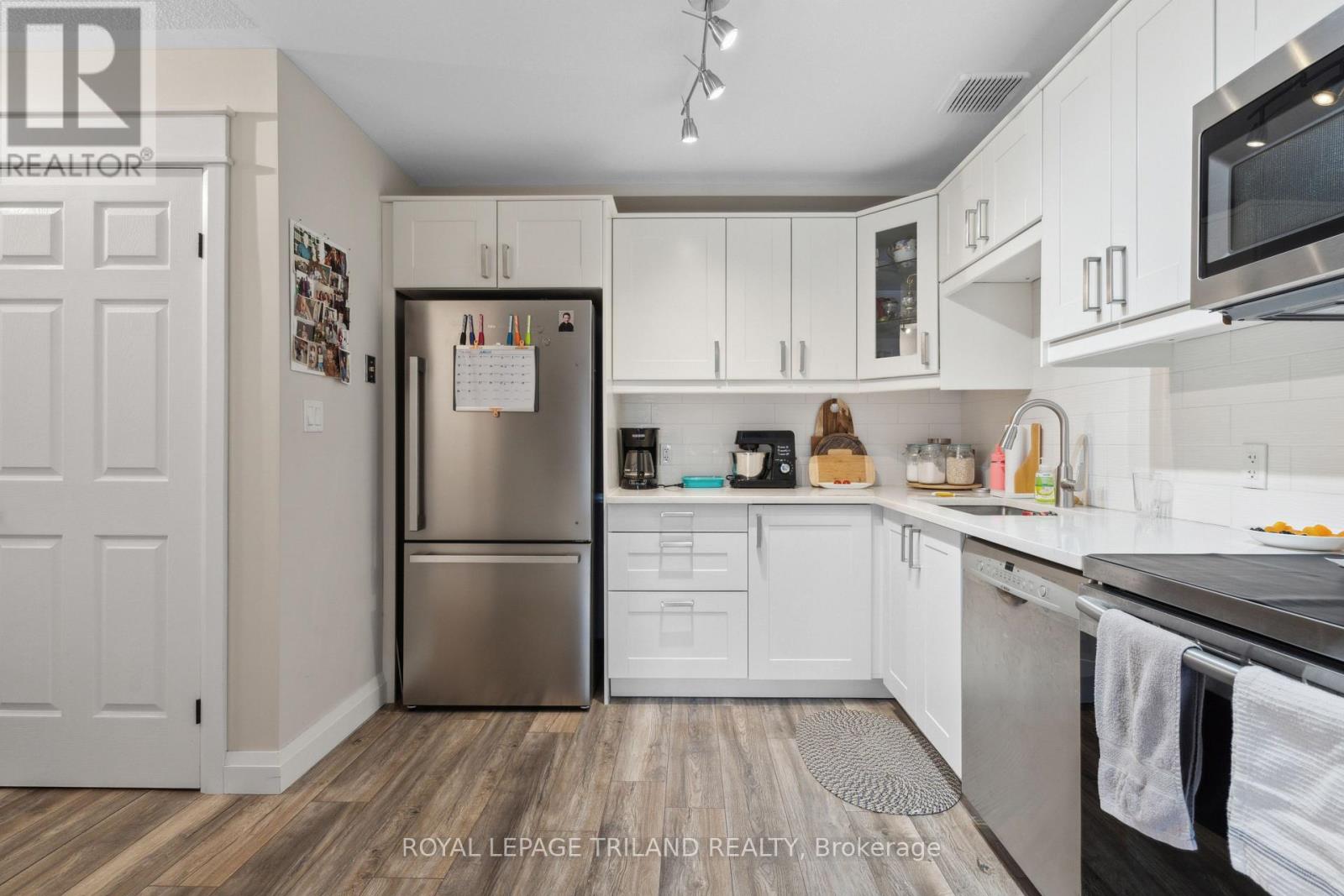 70 Stokes Road, St. Thomas, Ontario N5R 6A9 - Photo 9 - X12545818