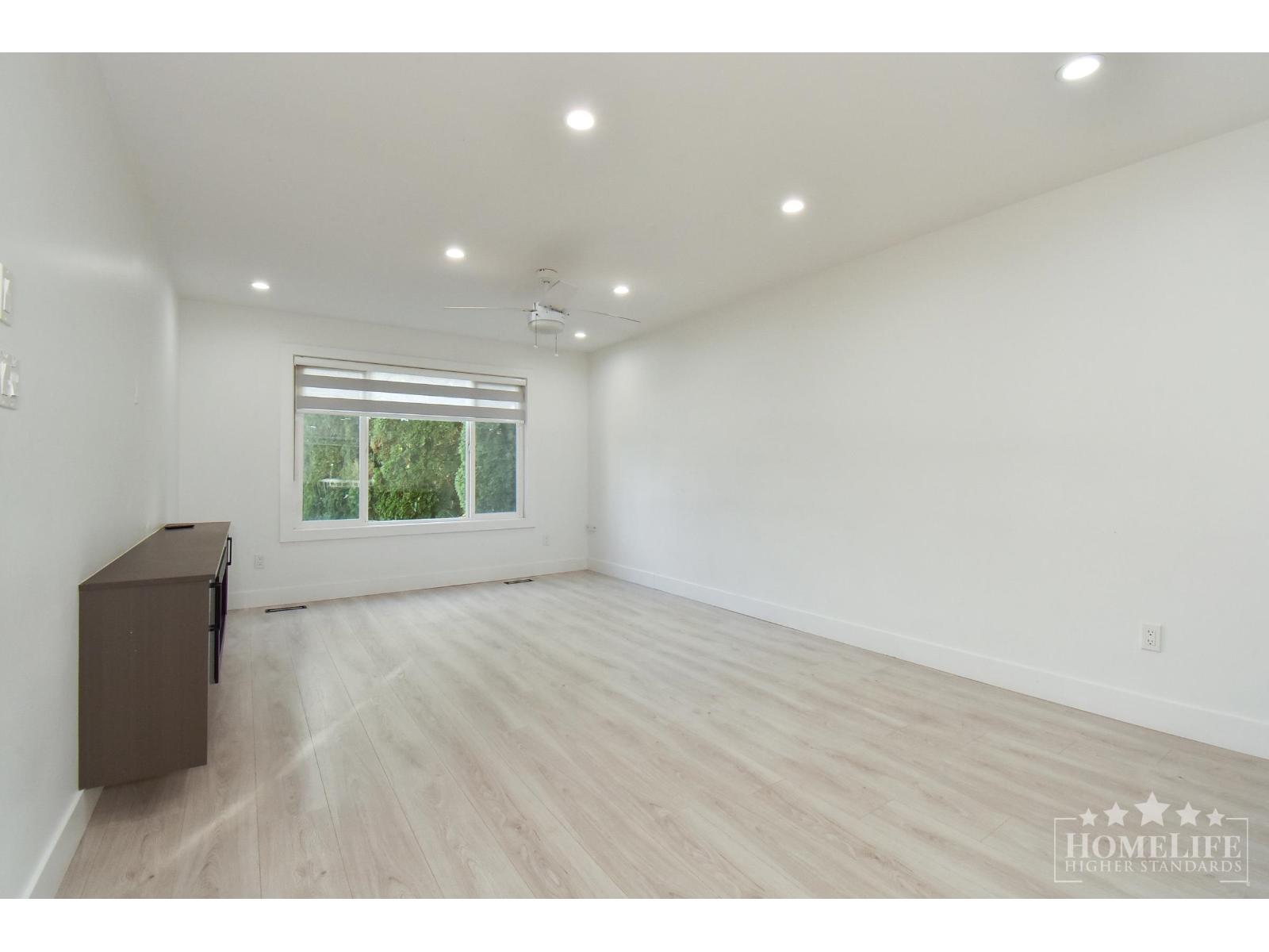 13975 80b Avenue, Surrey, British Columbia  V3W 6P7 - Photo 4 - R3067491