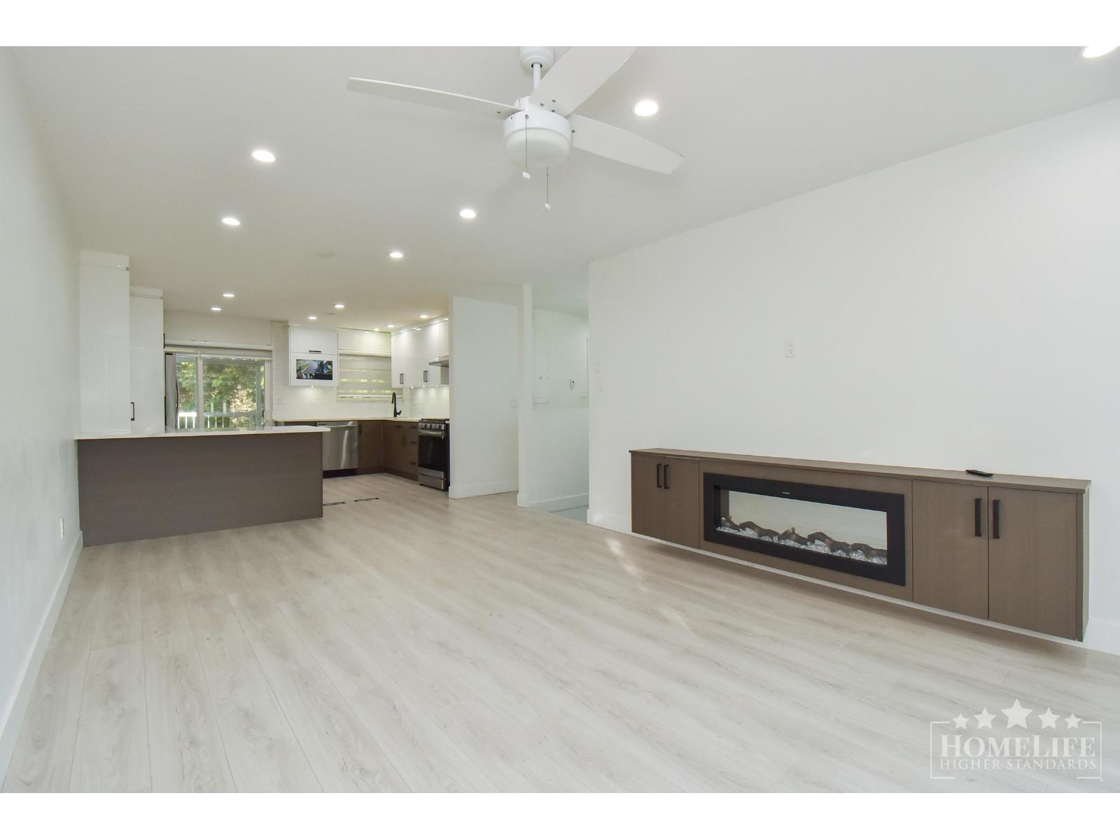 13975 80b Avenue, Surrey, British Columbia  V3W 6P7 - Photo 5 - R3067491