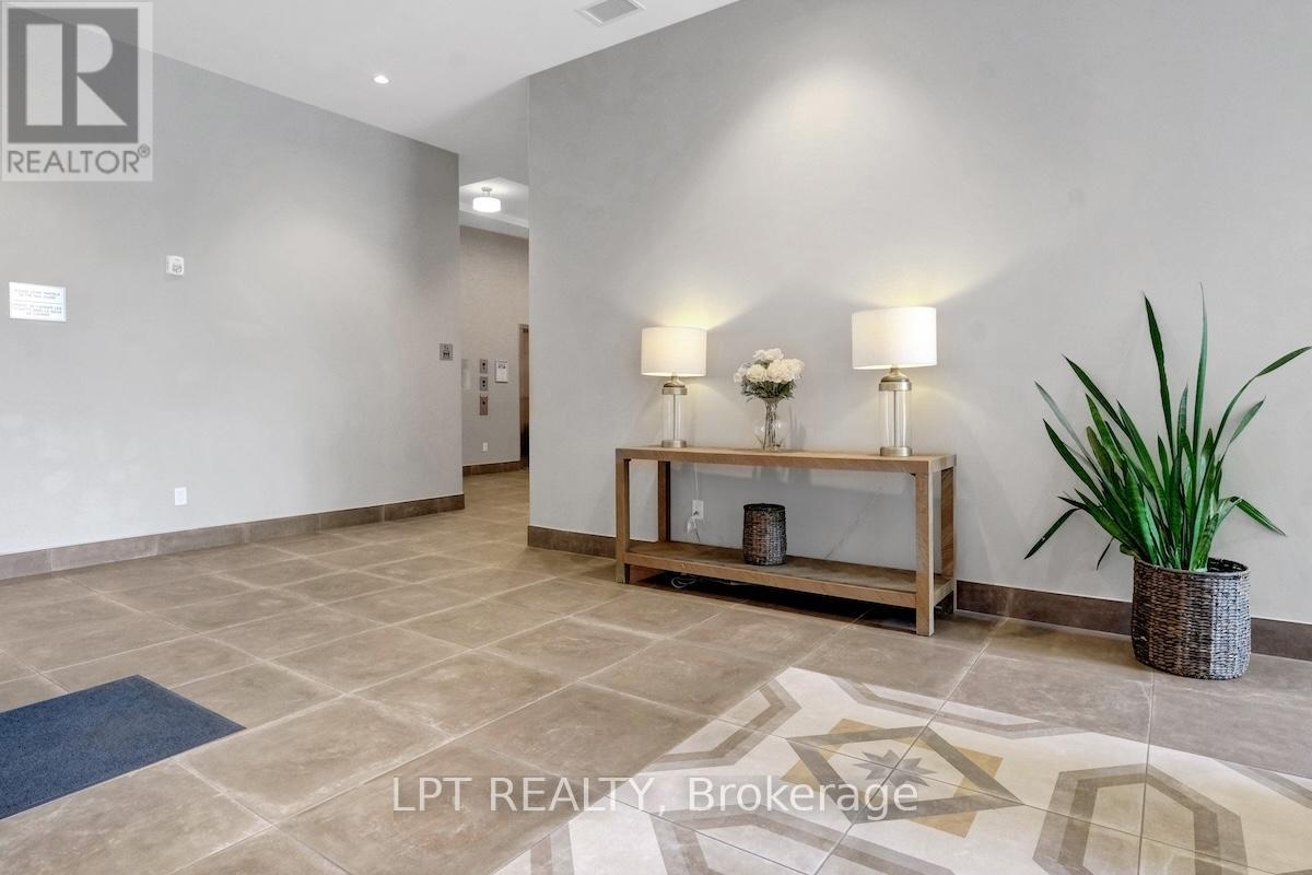 504 - 60 Springhurst Avenue, Ottawa, Ontario K1S 5V7 - Photo 34 - X12545858