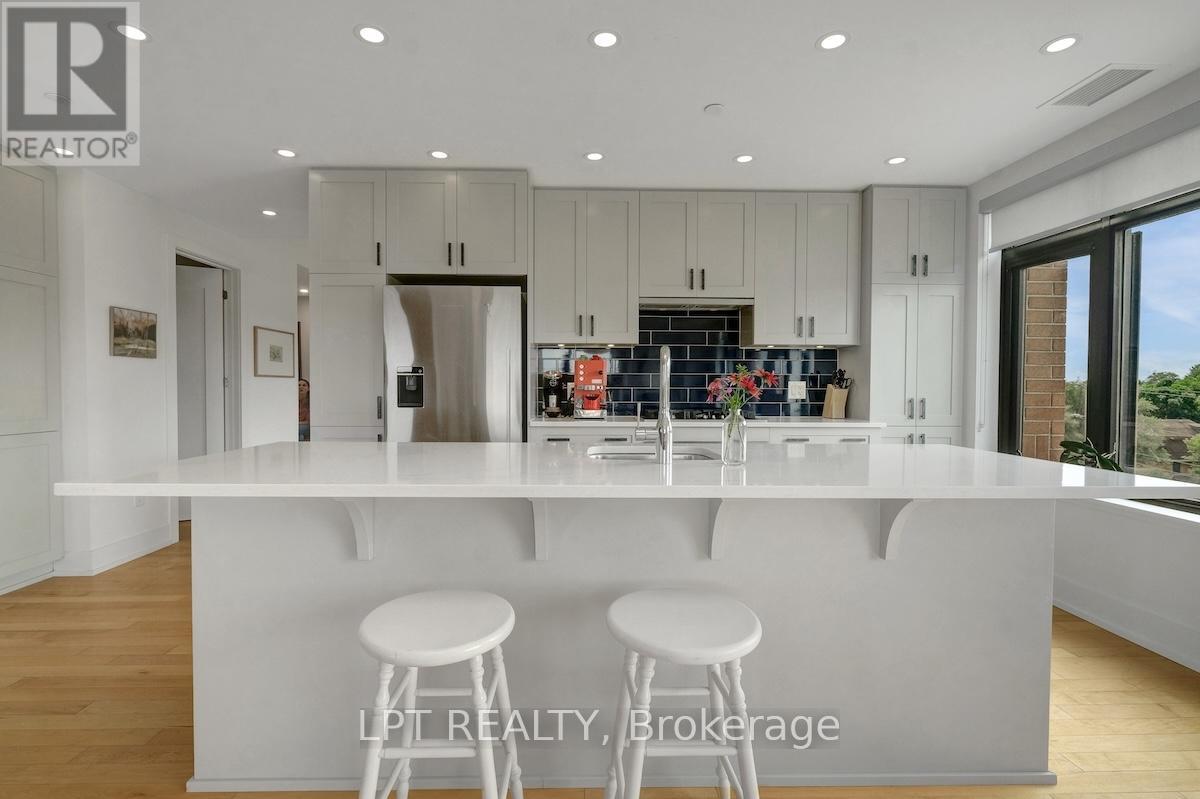 504 - 60 Springhurst Avenue, Ottawa, Ontario K1S 5V7 - Photo 6 - X12545858