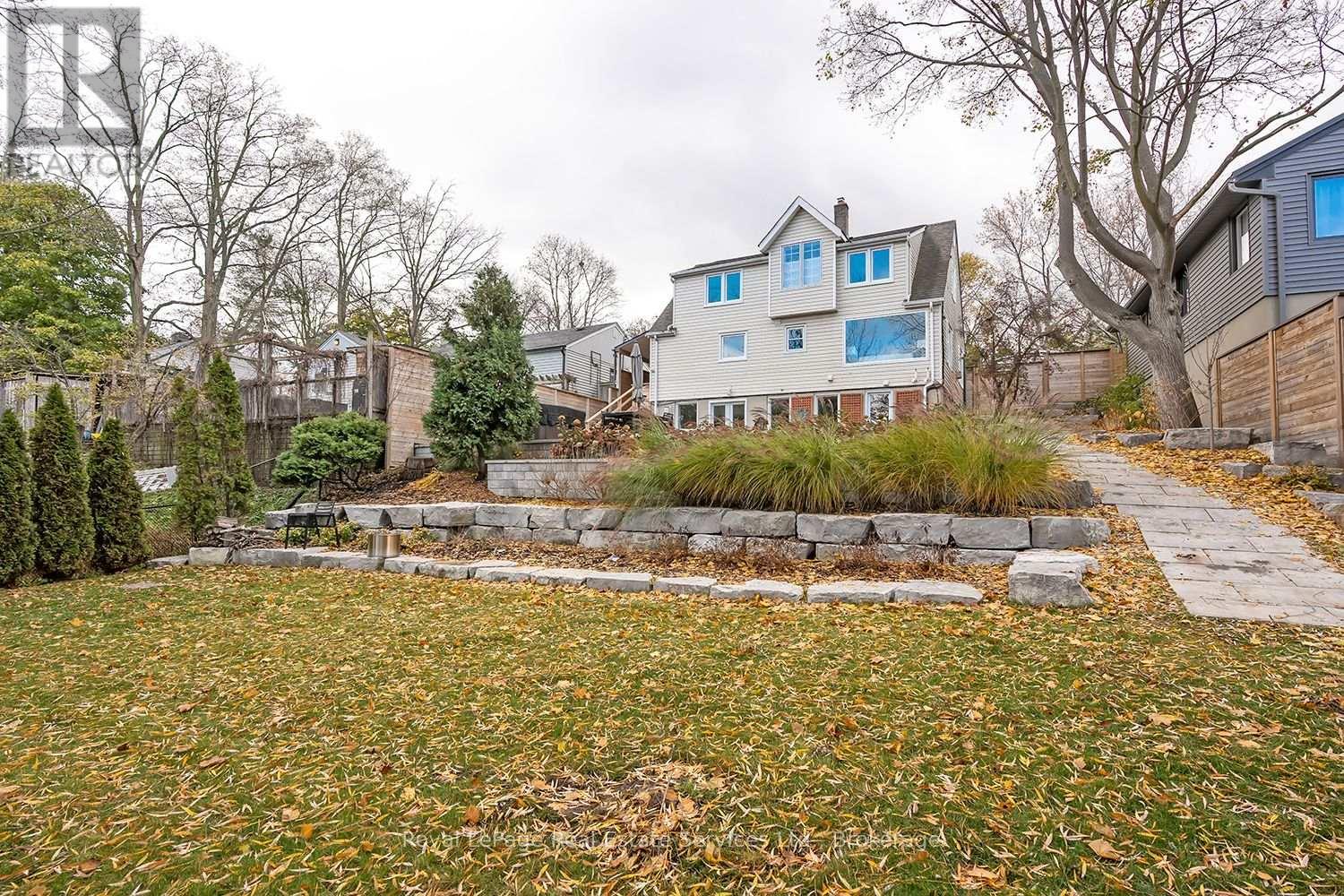 75 BROOKFIELD ROAD, Oakville, Ontario