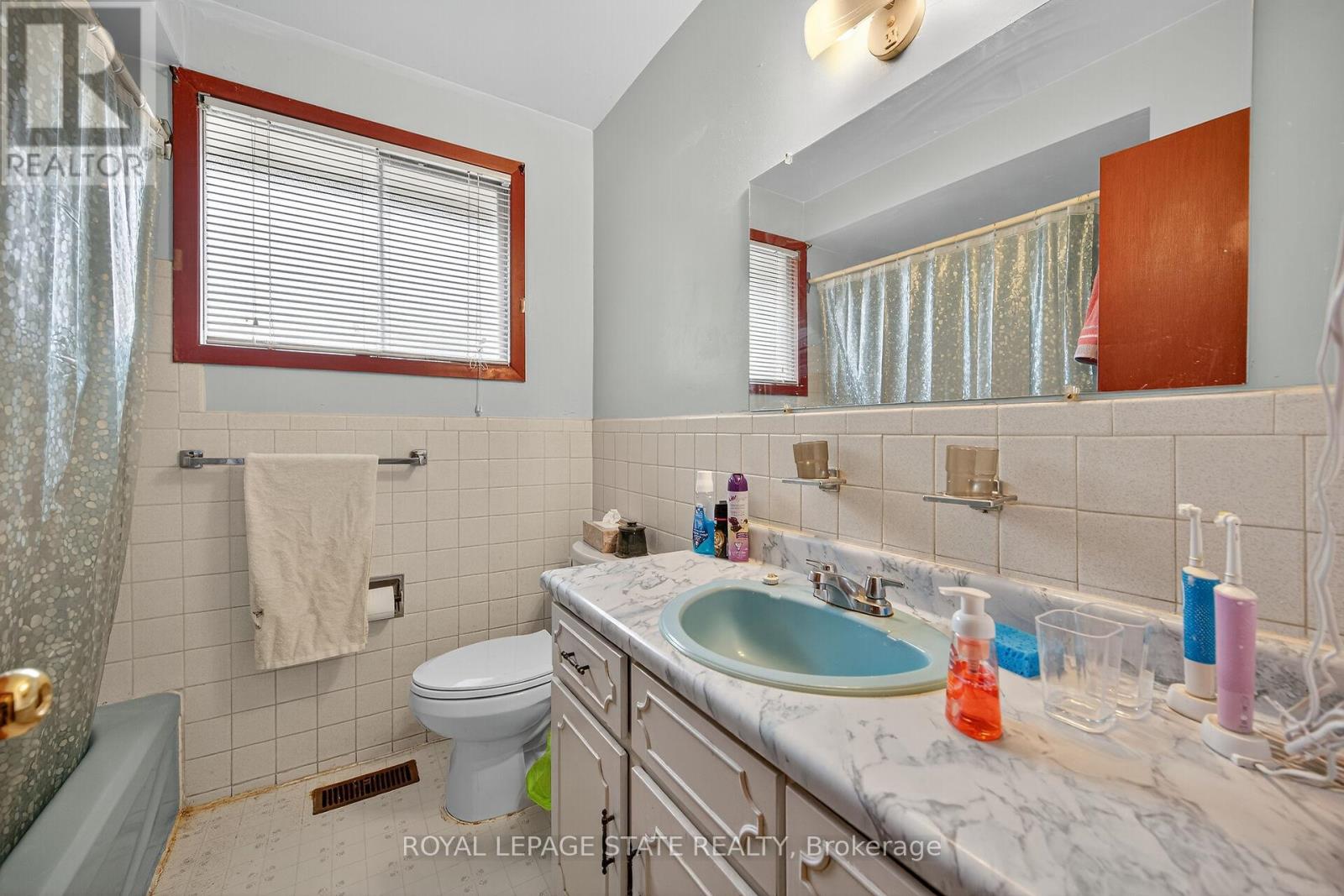 332 King Street E, Hamilton, Ontario  L8G 1M4 - Photo 26 - X12545546