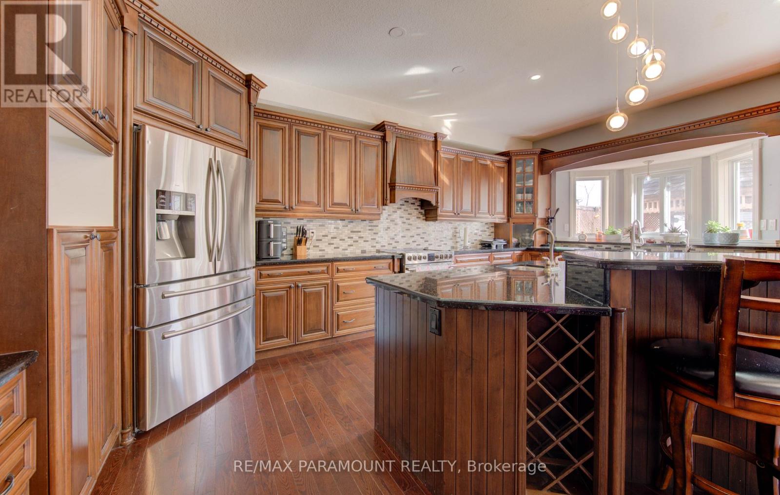 7 Mariposa Court, Kitchener, Ontario  N2E 4A9 - Photo 12 - X12545624